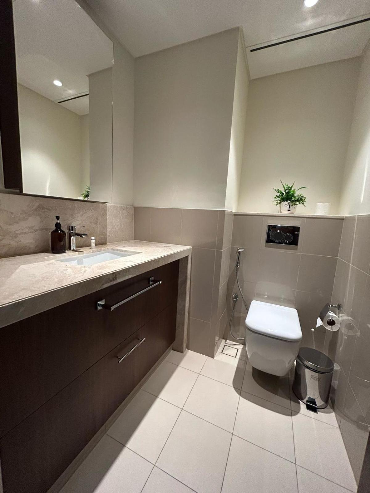 Apartment 2br Full Burj Khalifa View - Eid Promo 50 Off *
