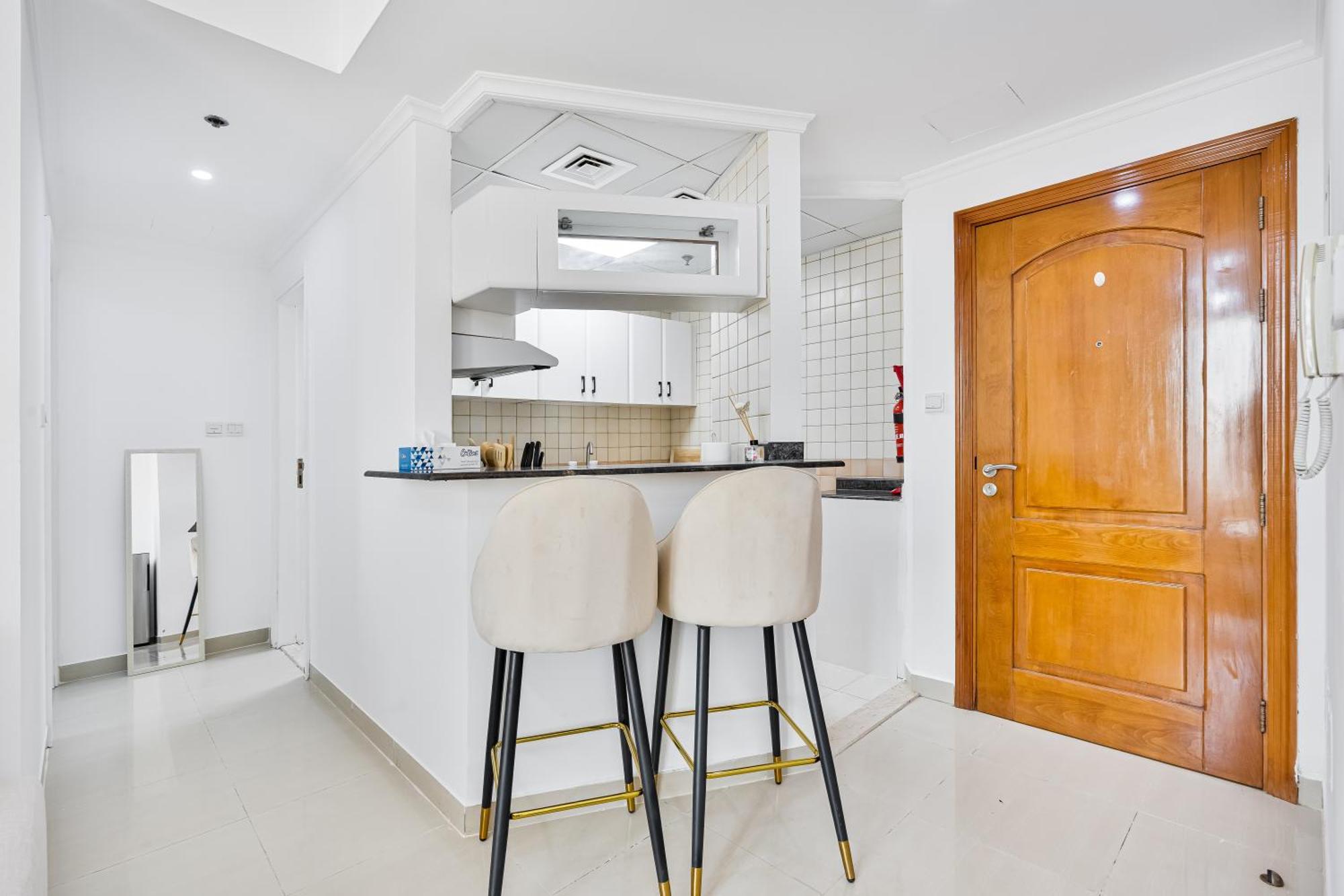 Lovely 1bed With Balcony, Parking, Pool And Gym Dubai