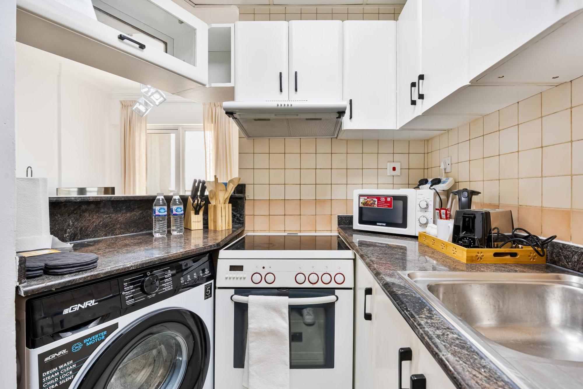 Lovely 1bed With Balcony, Parking, Pool And Gym
