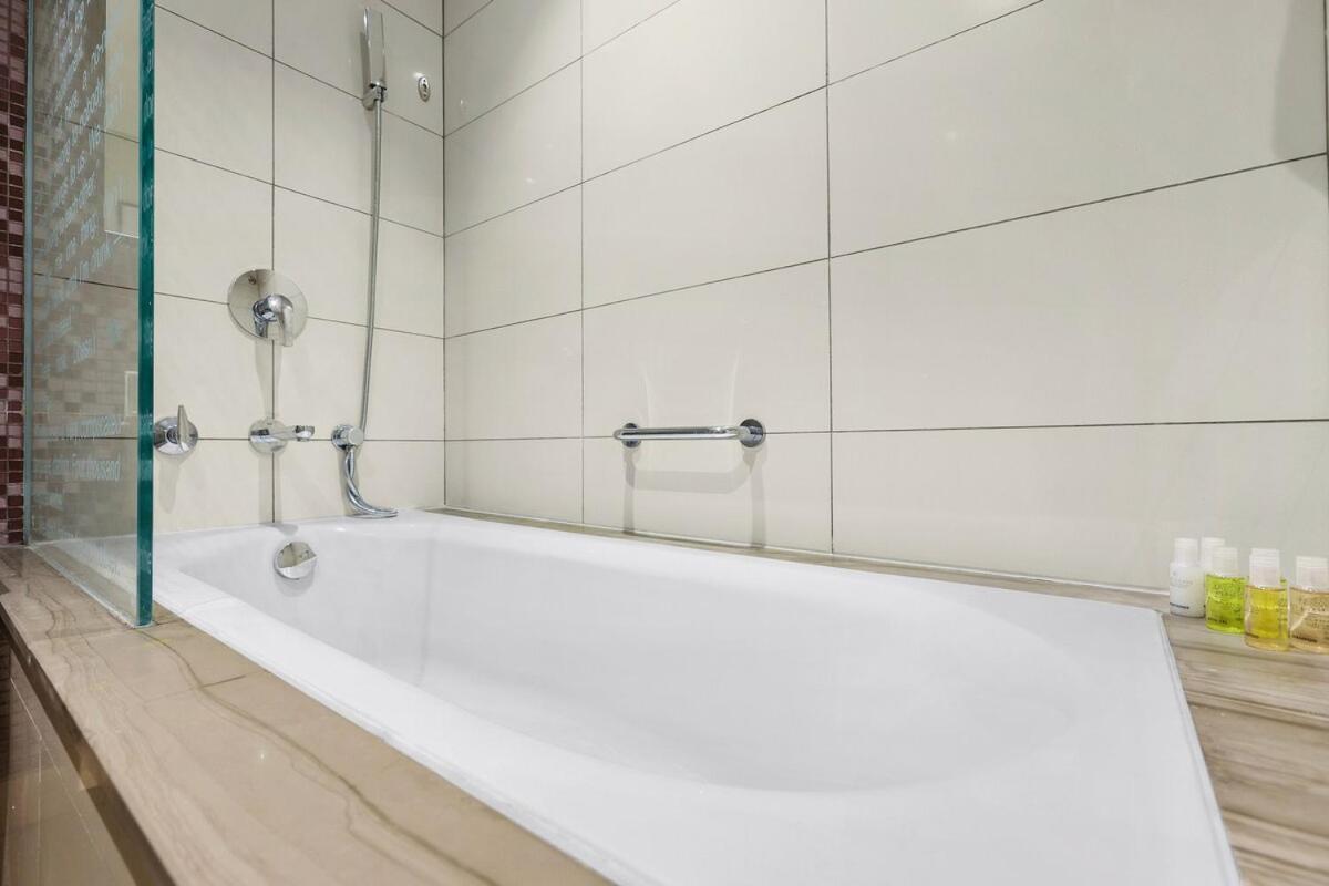 Apartment First Class 2br Ultimate Luxury & Glam Escape