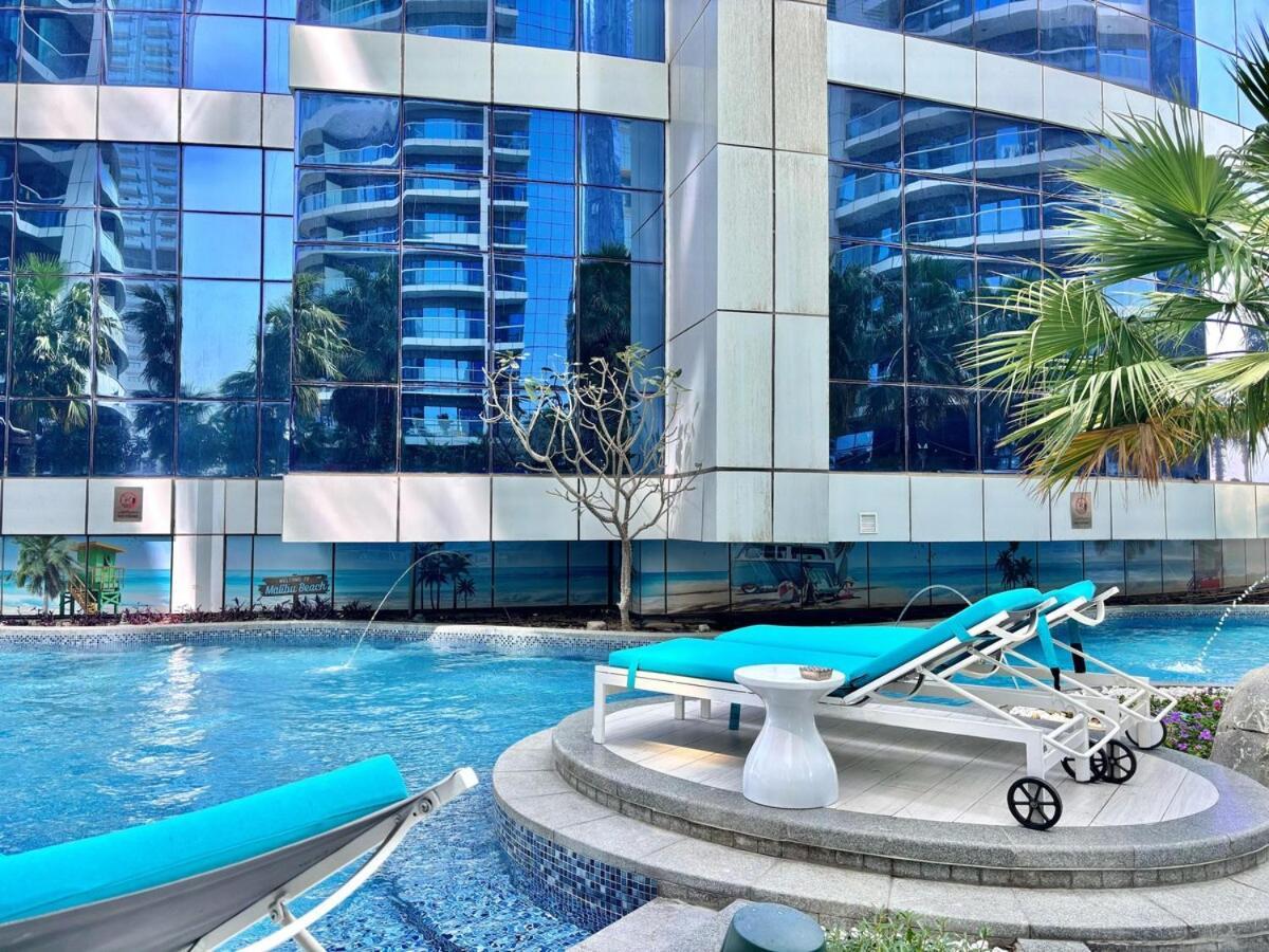 First Class 2br Ultimate Luxury & Glam Escape Apartment Dubai