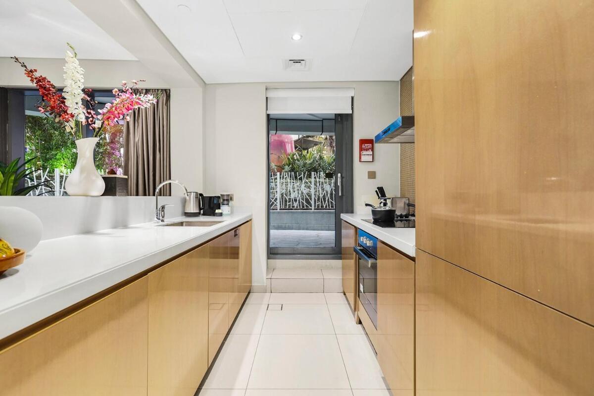 Apartment First Class 2br Ultimate Luxury & Glam Escape Dubai