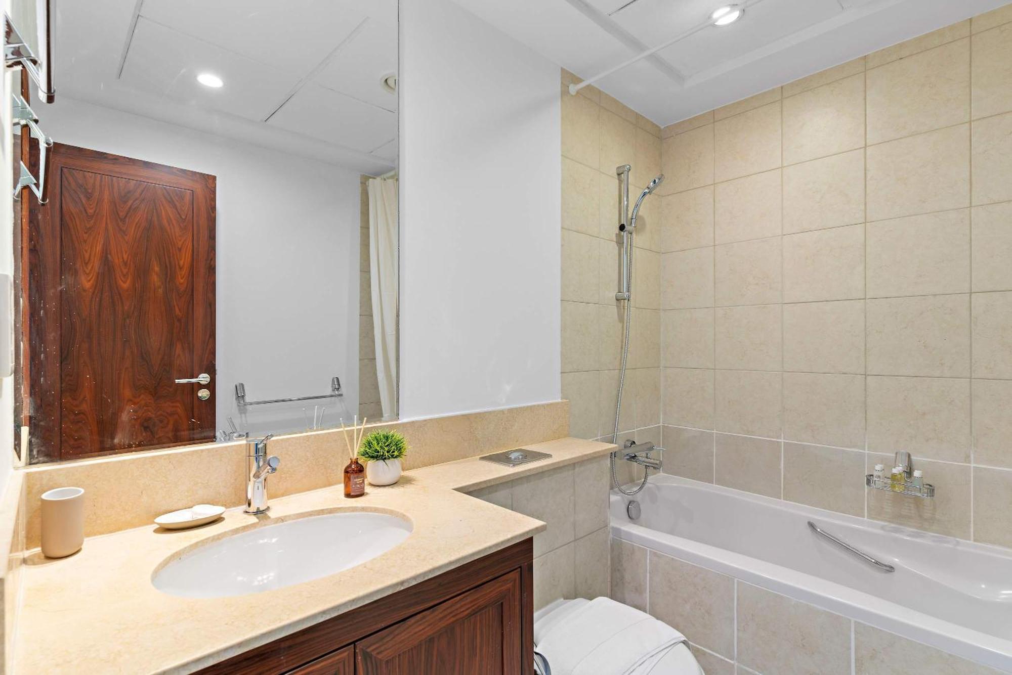 Silkhaus Residences Towers 3br Near Burj Khalifa Dubai