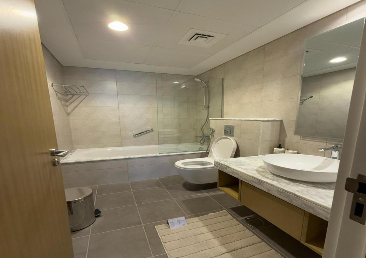 Aykon 2bhk View Dubai