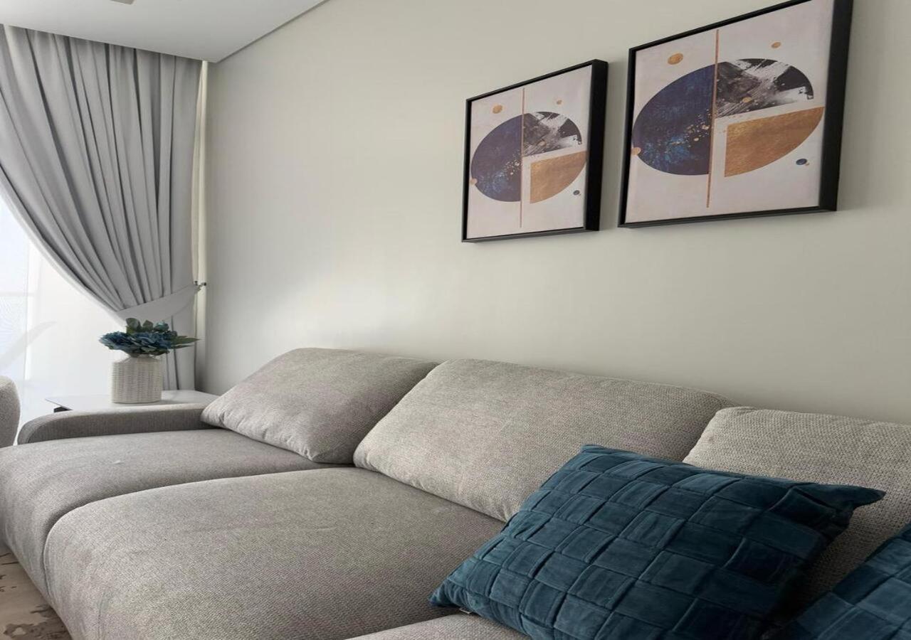 Aykon 2bhk View Apartment Dubai