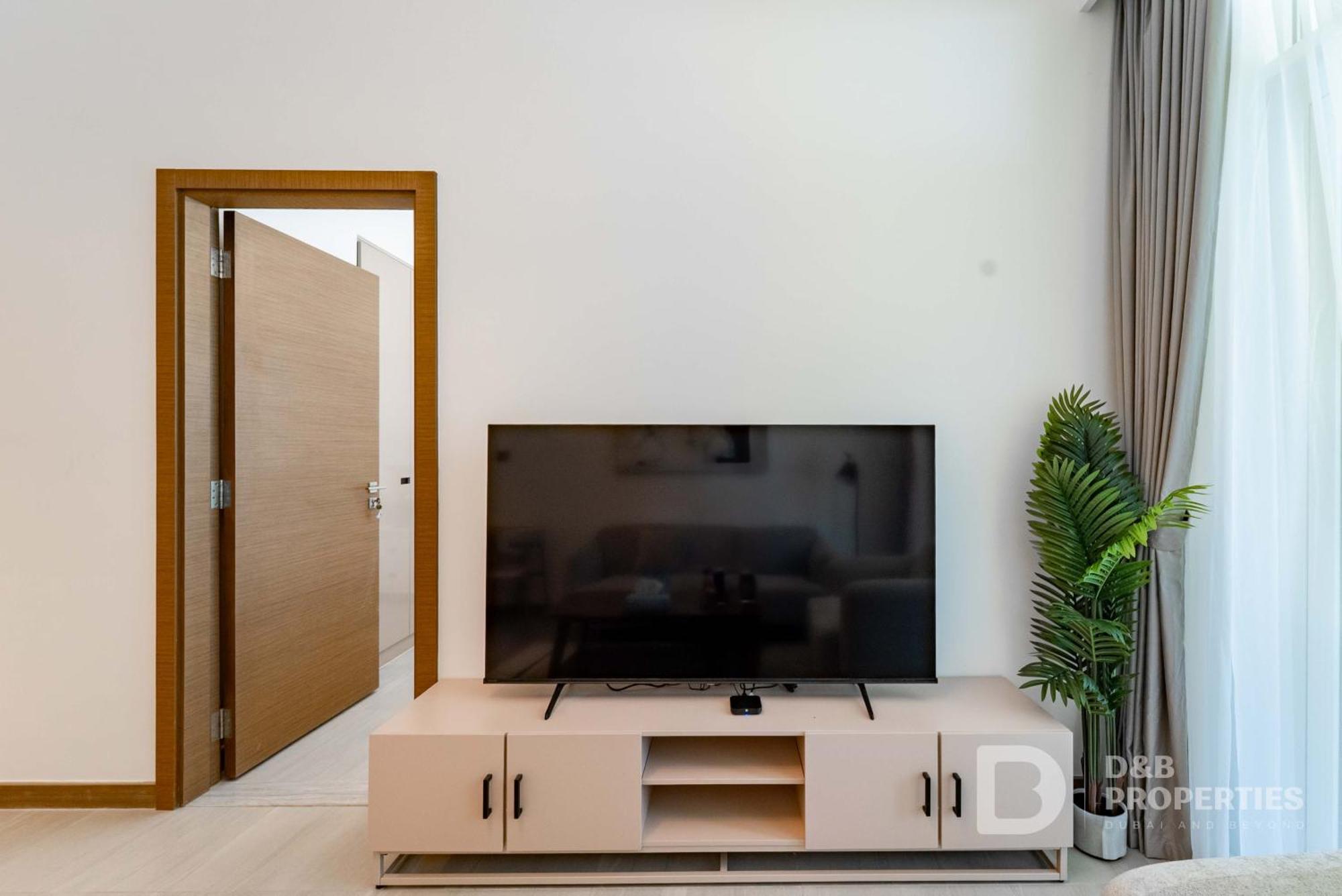 Newly Furnished 1br By Missoni In Business Bay Dubai