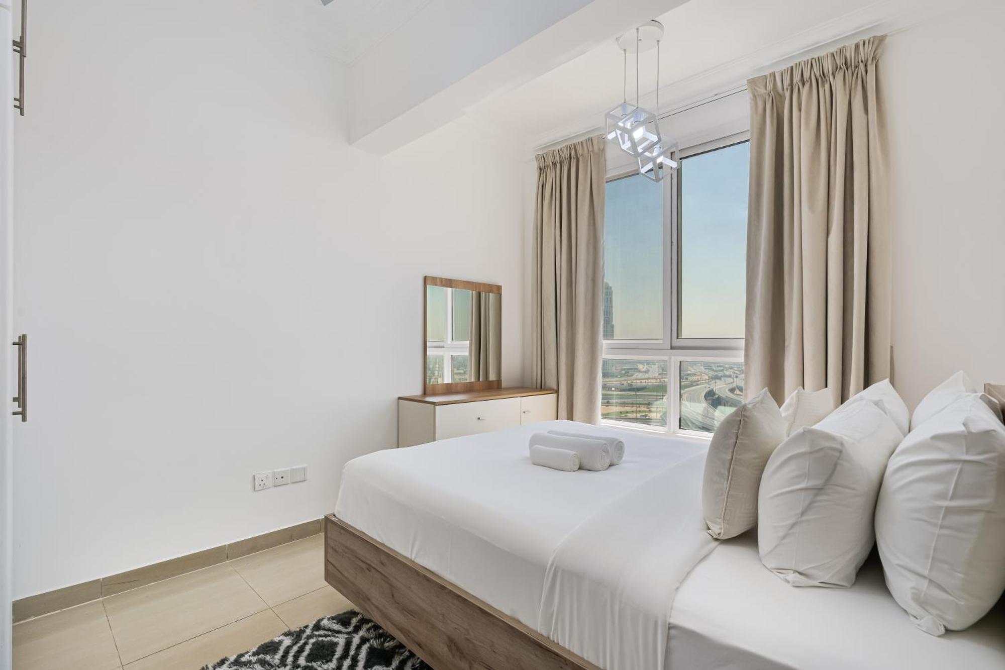 Lovely 1bed With Balcony, Parking, Pool And Gym Dubai
