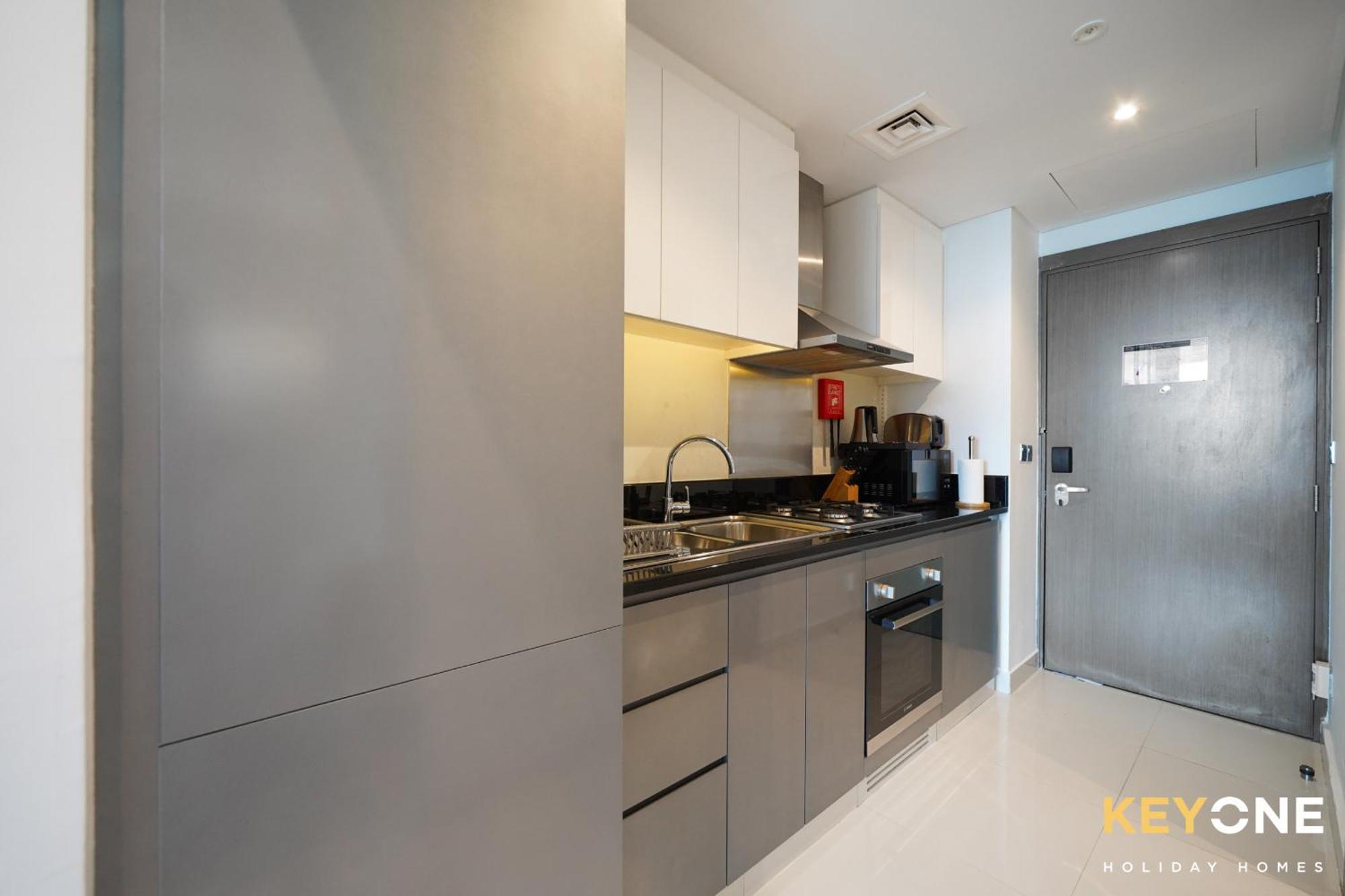 Sleek & Modern In Business Bay 1 * Dubai