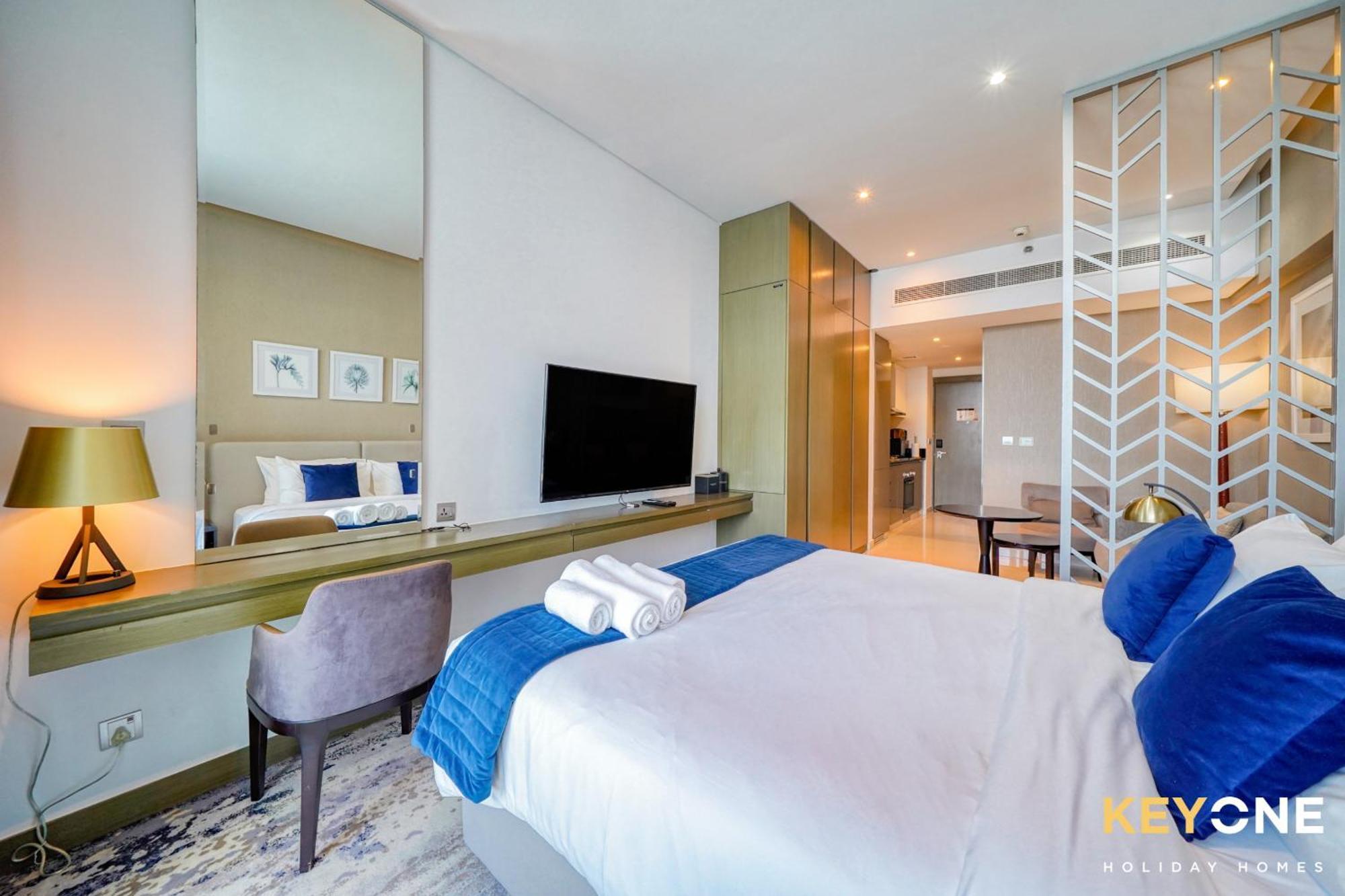 Sleek & Modern In Business Bay 1