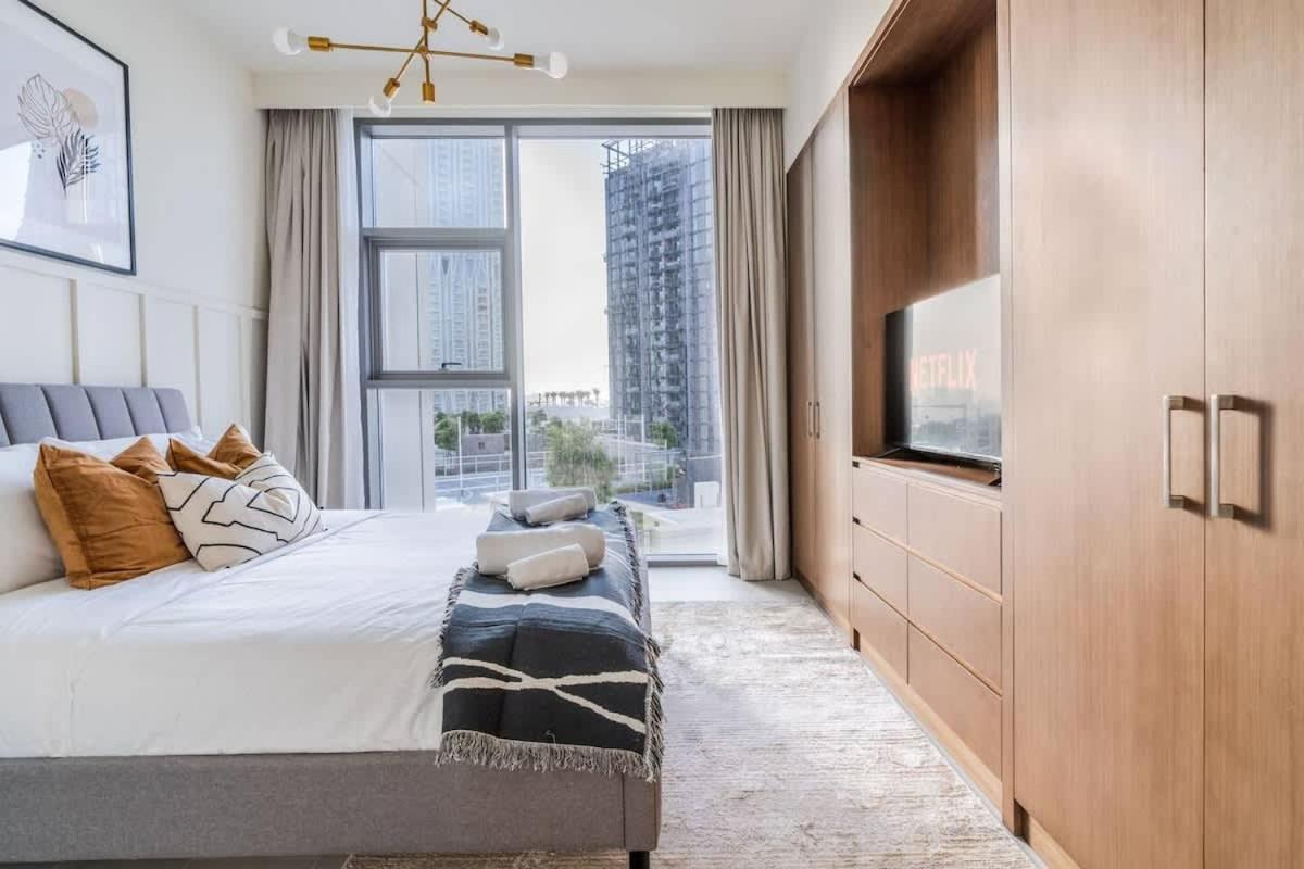 Guest Favourite! Beautiful 1 Bedroom Apartment