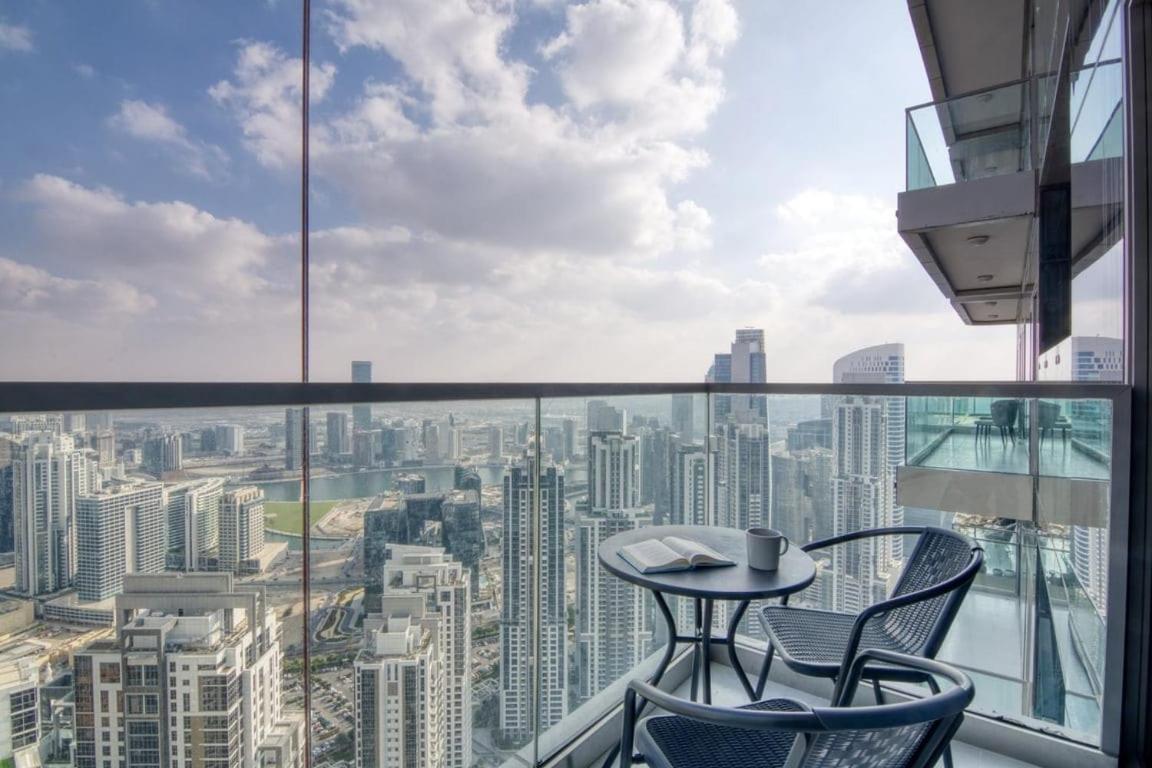 Stunning Burj Views - Highest Infiniti Pool