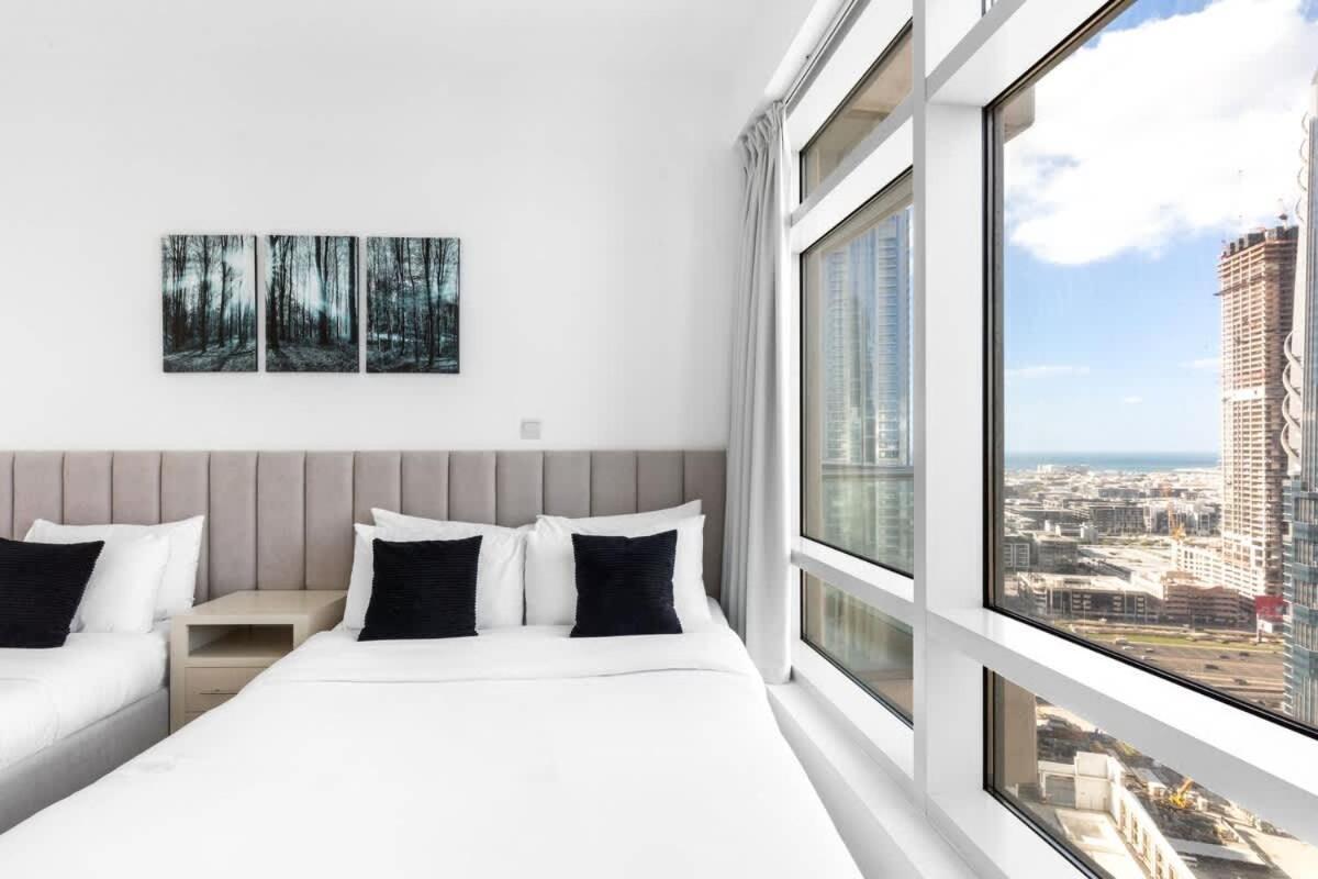 Prime Downtown Burj Khalifa I Sleeps 8 * Dubai