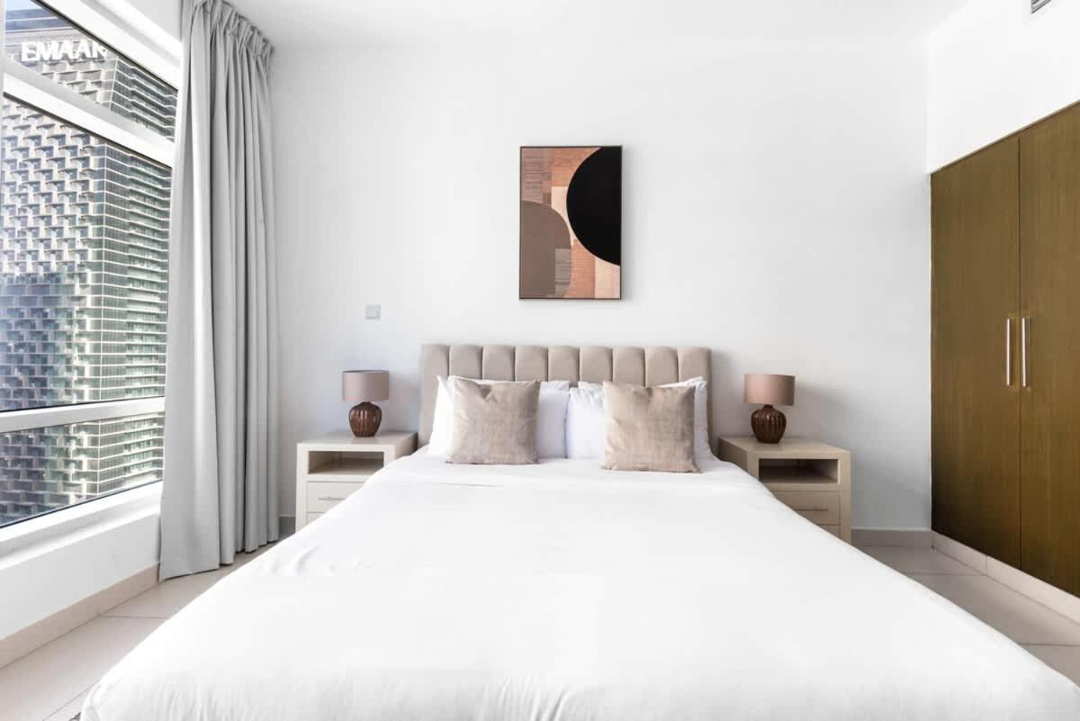 Prime Downtown Burj Khalifa I Sleeps 8 *