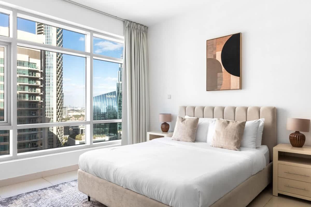 Prime Downtown Burj Khalifa I Sleeps 8 Apartment Dubai