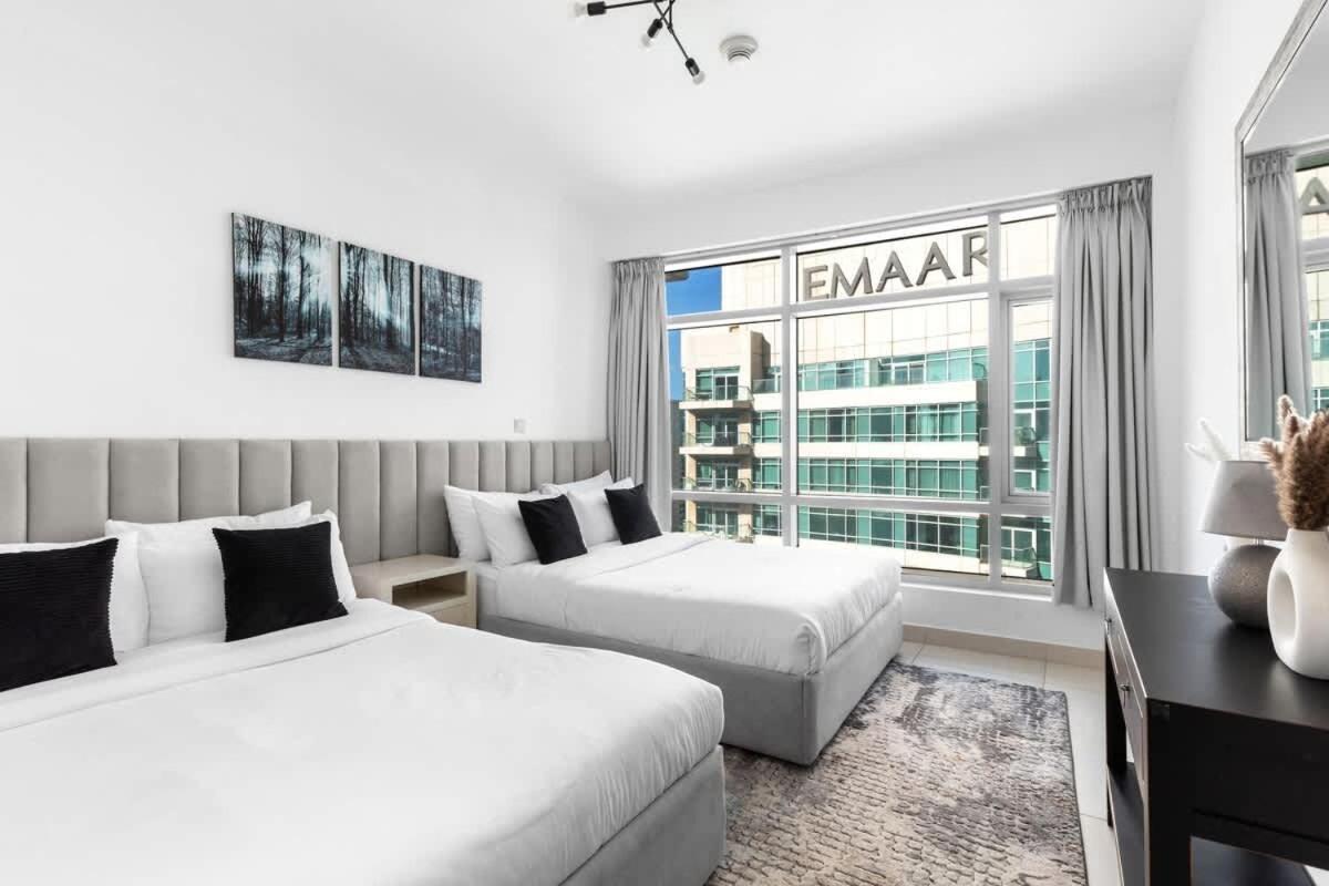 Prime Downtown Burj Khalifa I Sleeps 8 *