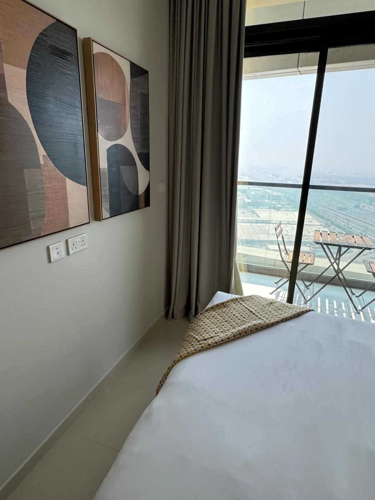 Brand New Business Bay Location Apartment *