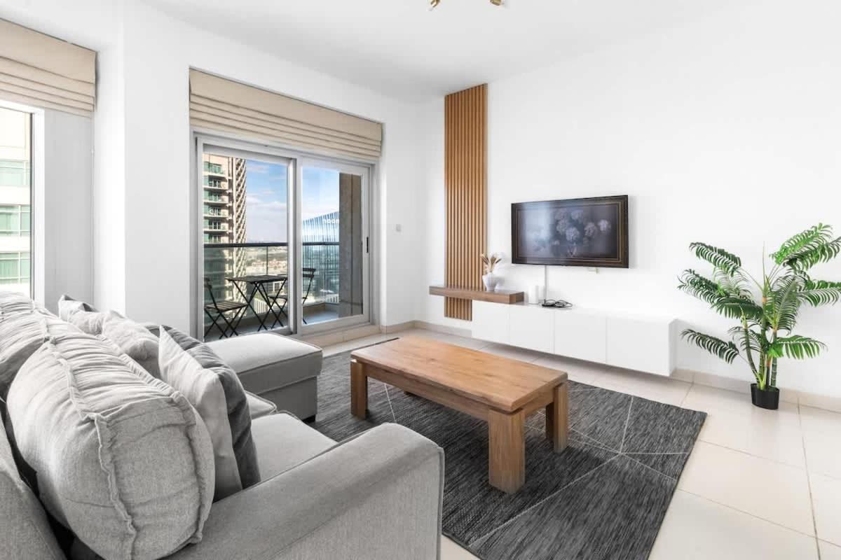 Apartment Prime Downtown Burj Khalifa I Sleeps 8 *