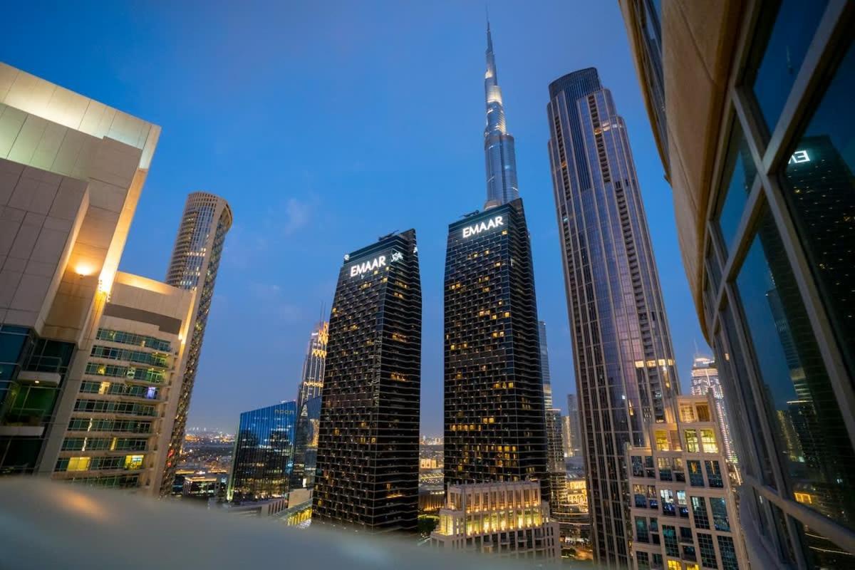 Prime Downtown Burj Khalifa I Sleeps 8 *