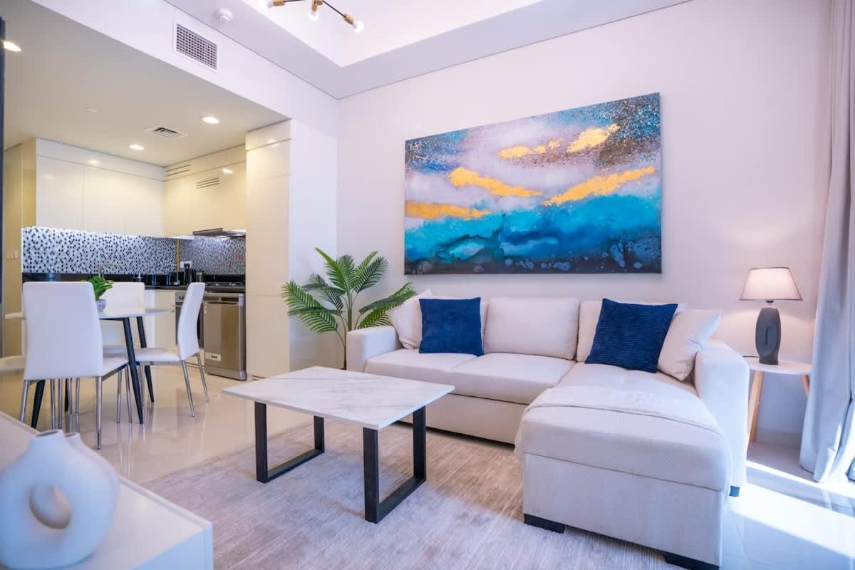 Apartment Brand New Business Bay Location