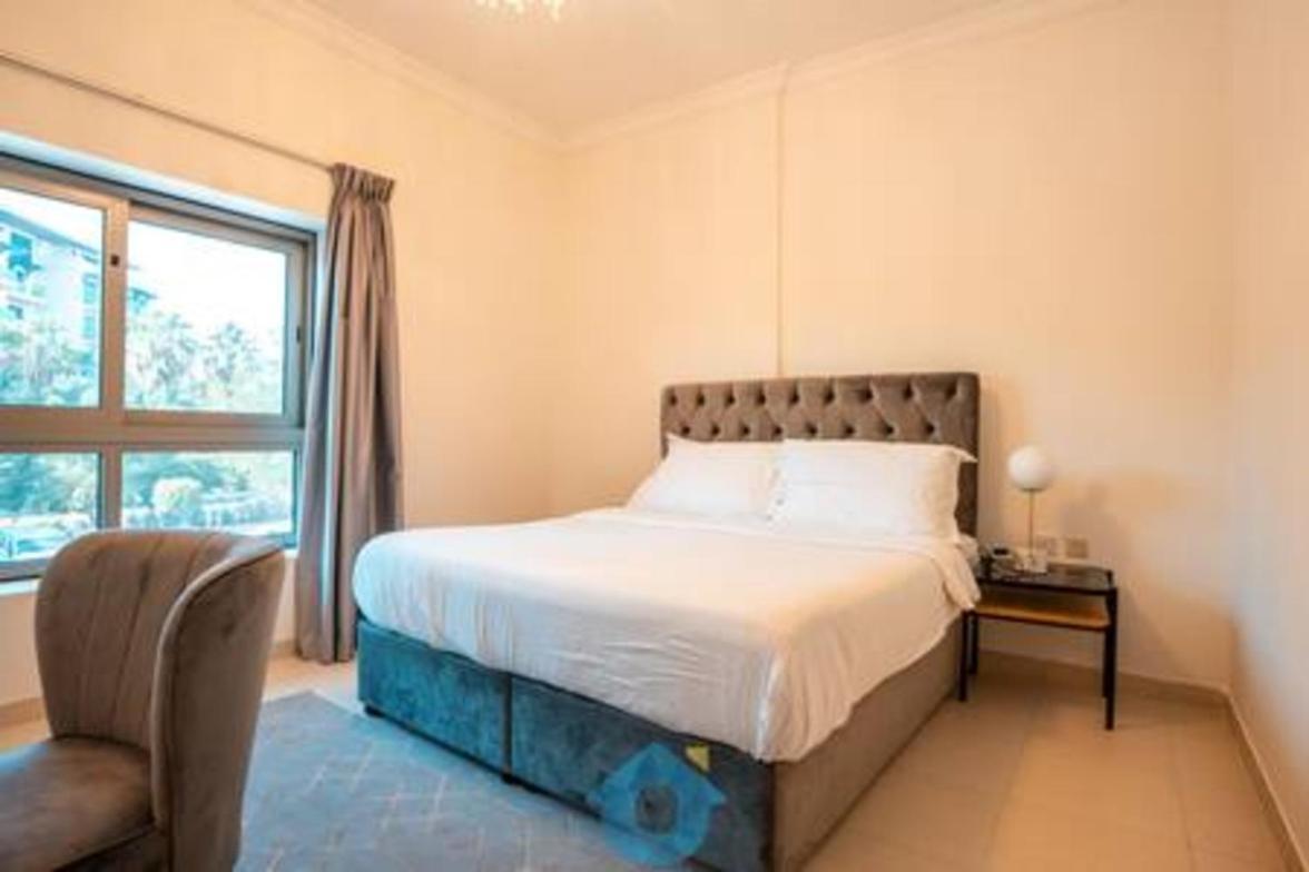 G15sa Ultra-modern 3-br Duplex In Palm Jumeirah Dubai
