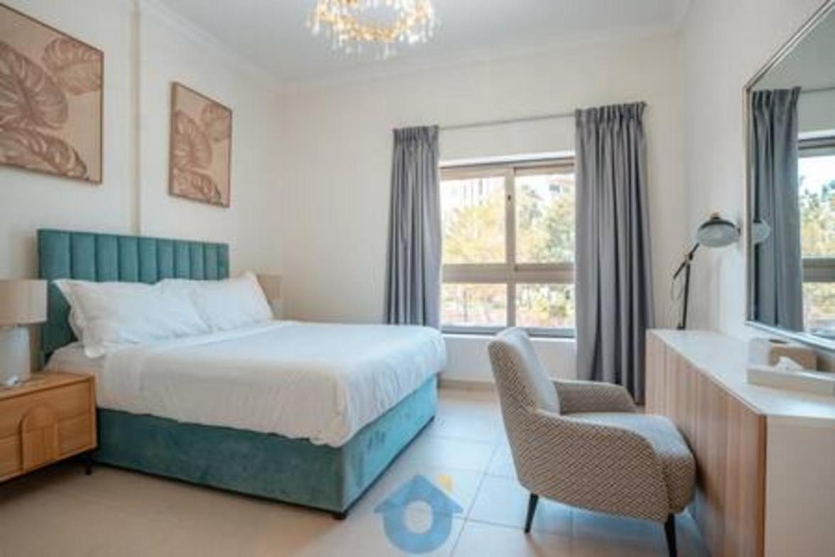 G15sa Ultra-modern 3-br Duplex In Palm Jumeirah Dubai
