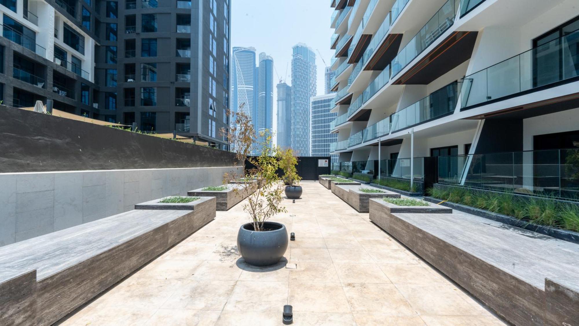 Keyrock Living - Binghatti Canal Luxury Haven Apartment