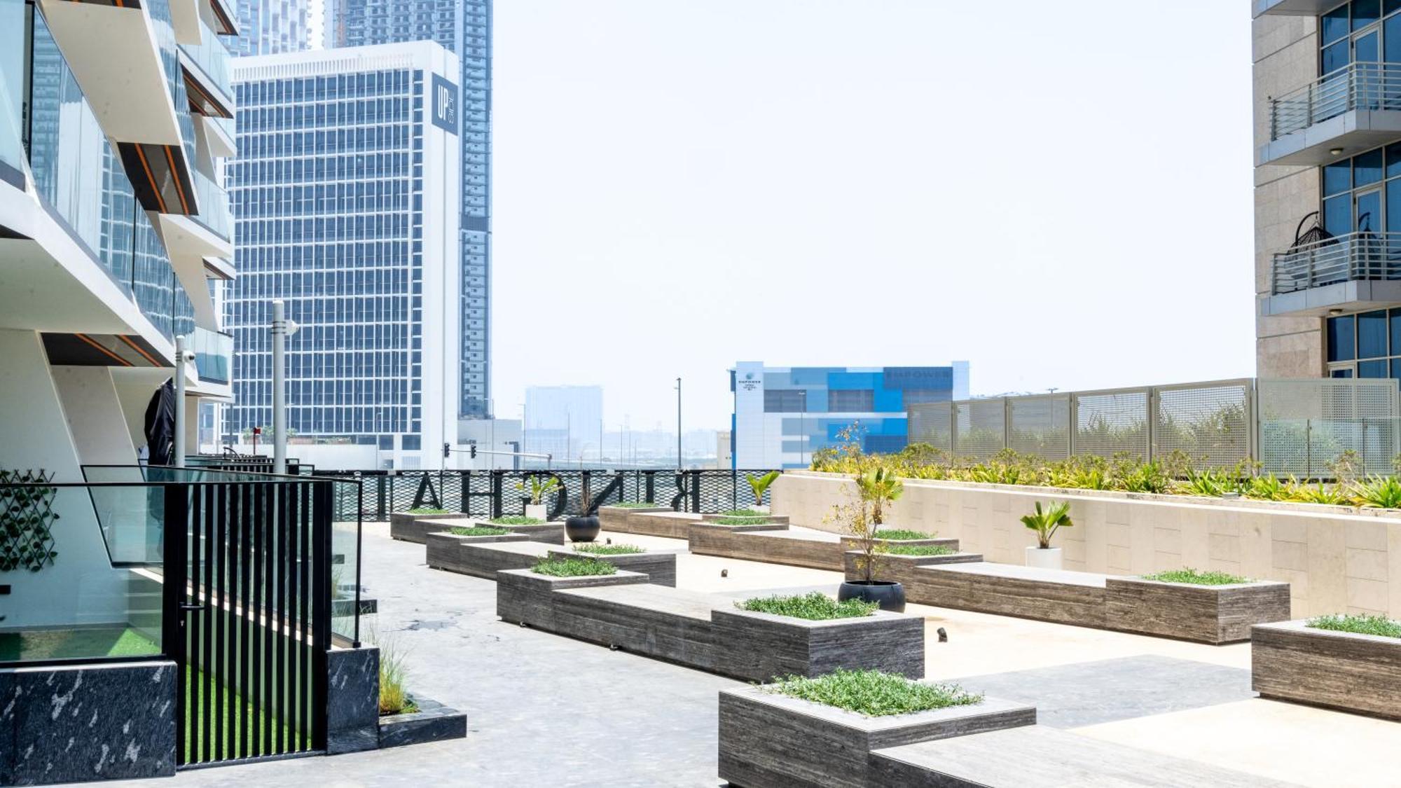Keyrock Living - Binghatti Canal Luxury Haven Apartment *