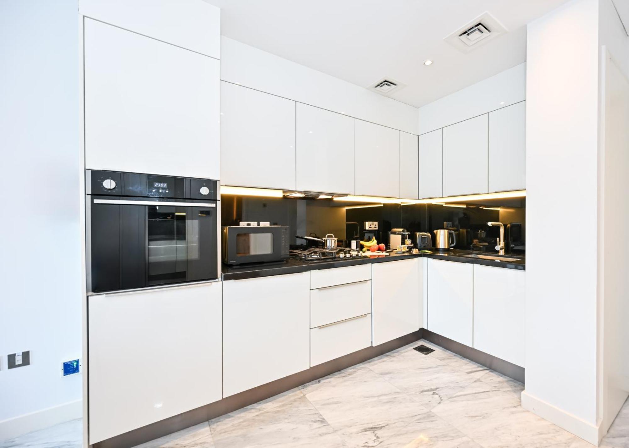 The Pad Burj Khalifa View 1bd Apartment Dubai
