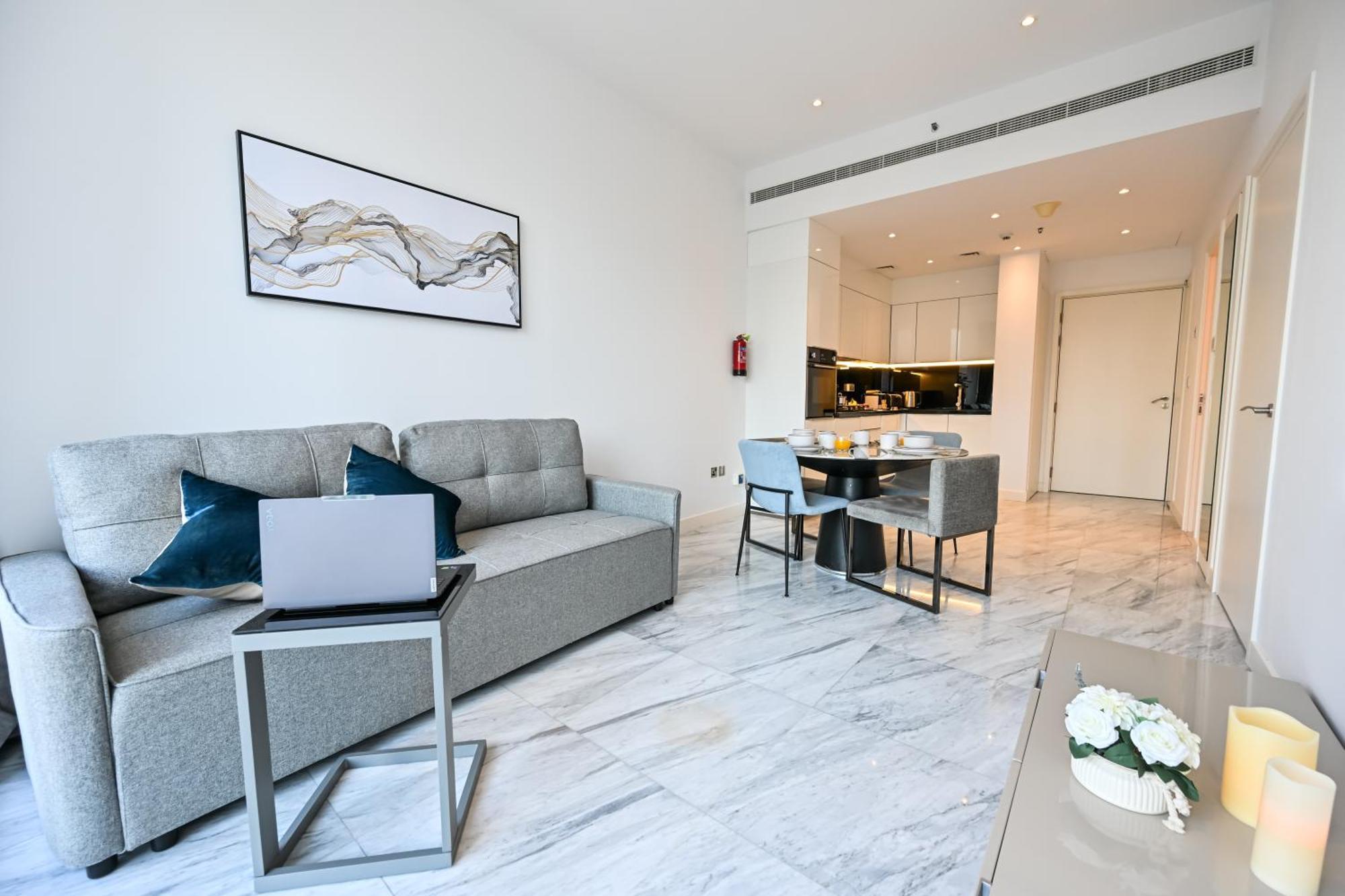The Pad Burj Khalifa View 1bd Apartment *
