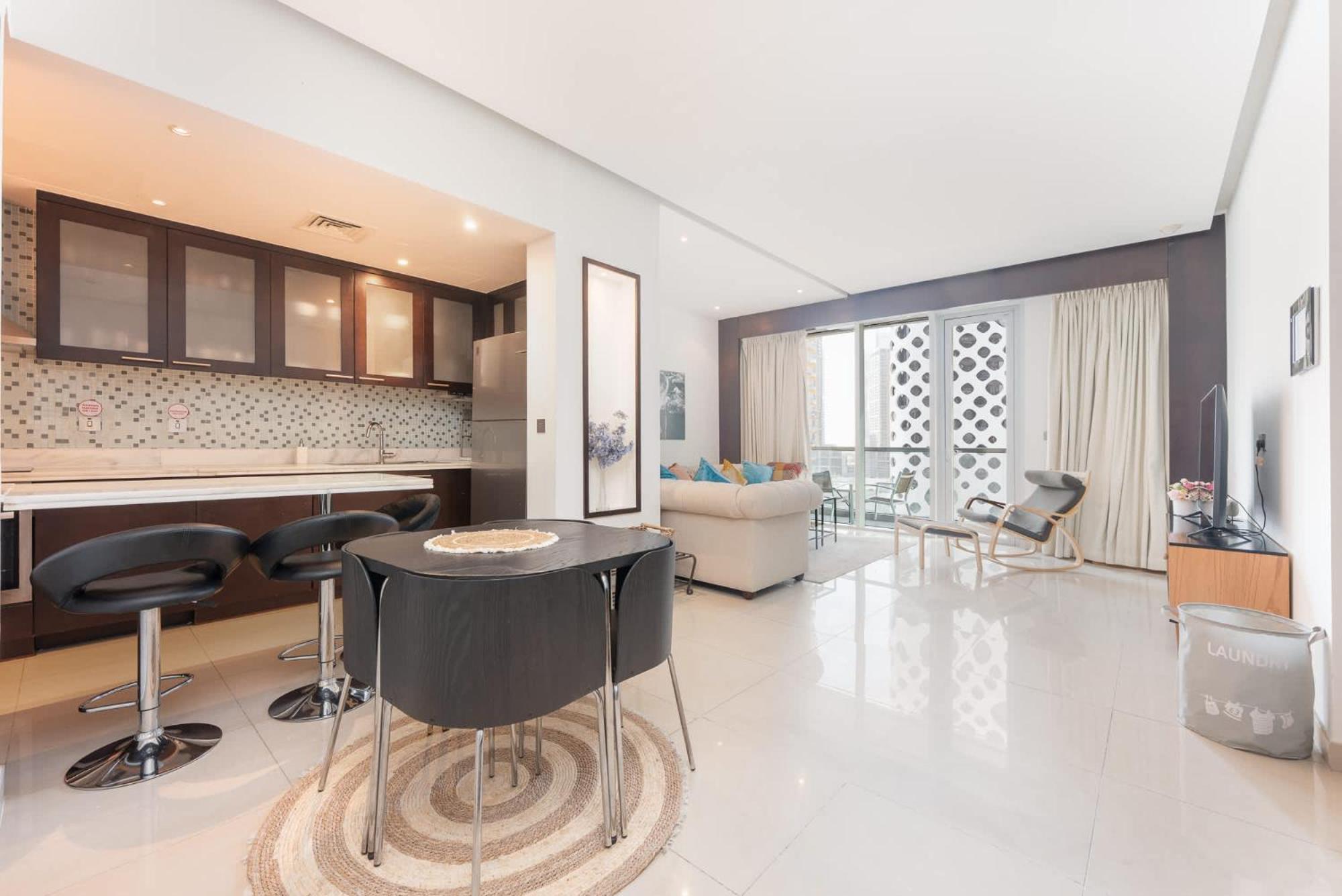 Relaxing Stylish 1-bedroom Perfect For Family In Business Bay Apartment Dubai