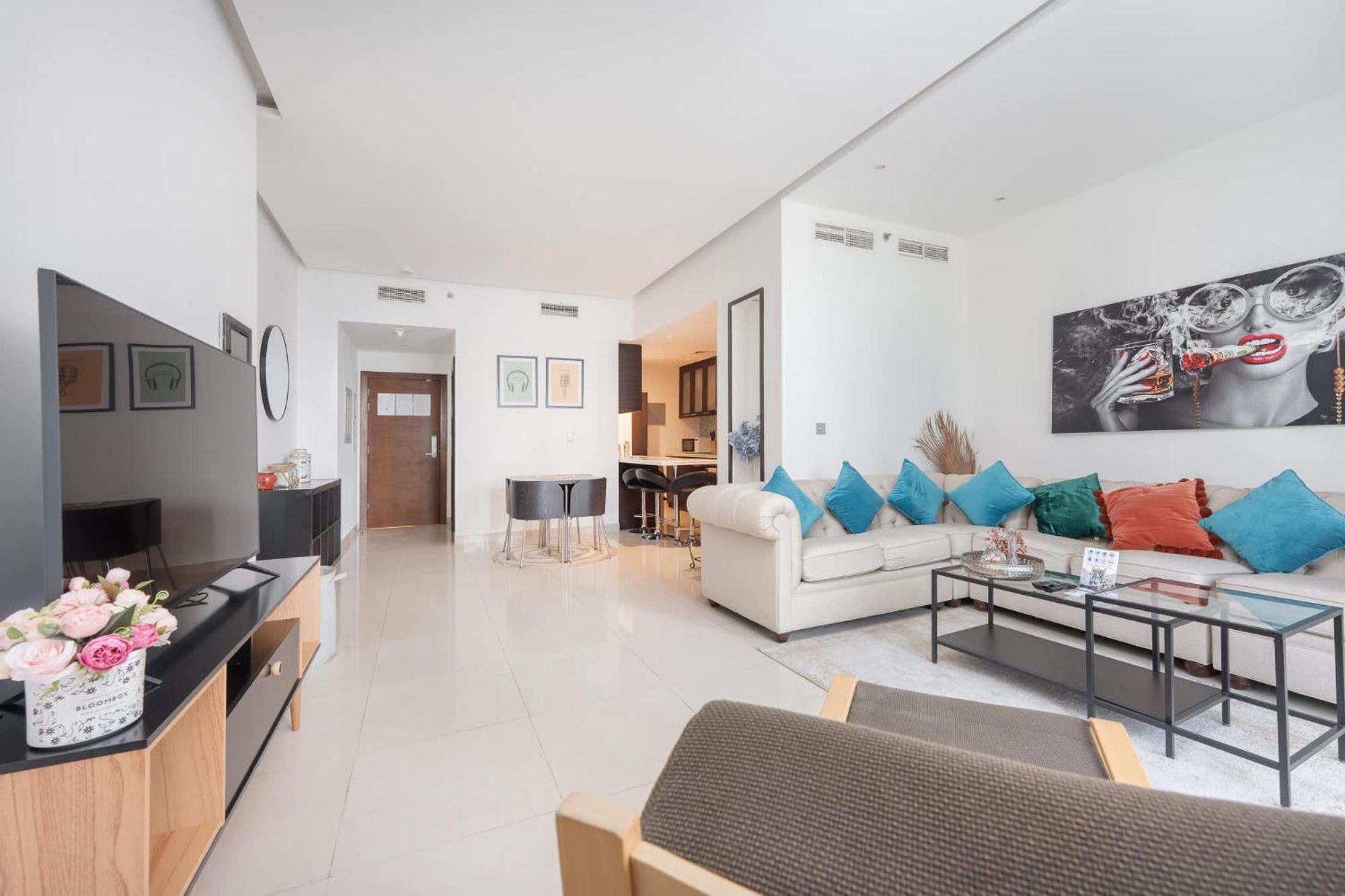 Relaxing Stylish 1-bedroom Perfect For Family In Business Bay Apartment *