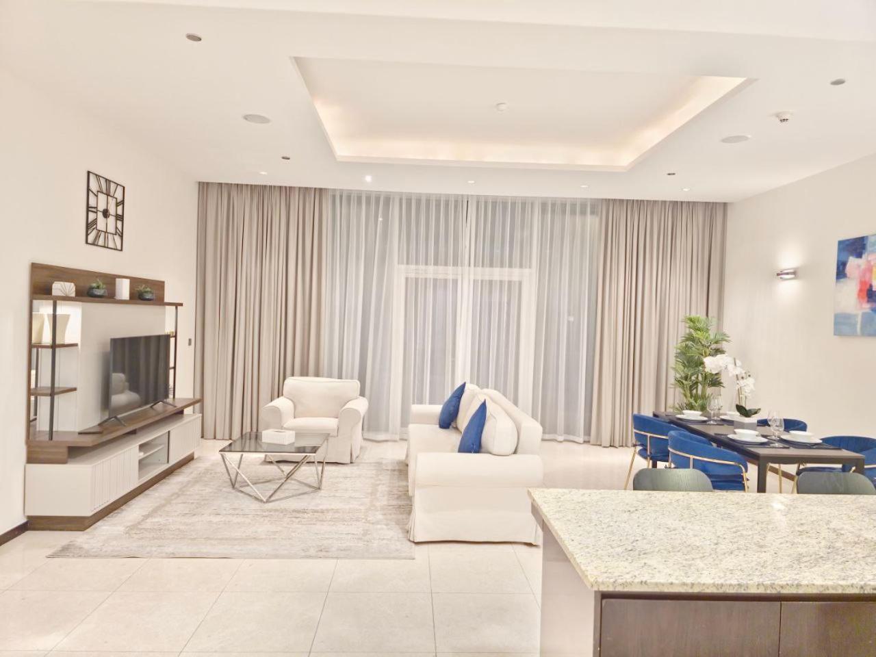 The Palm Panorama Chic Apartment With Open Sea Views Managed By Sunnyhomes Apartment