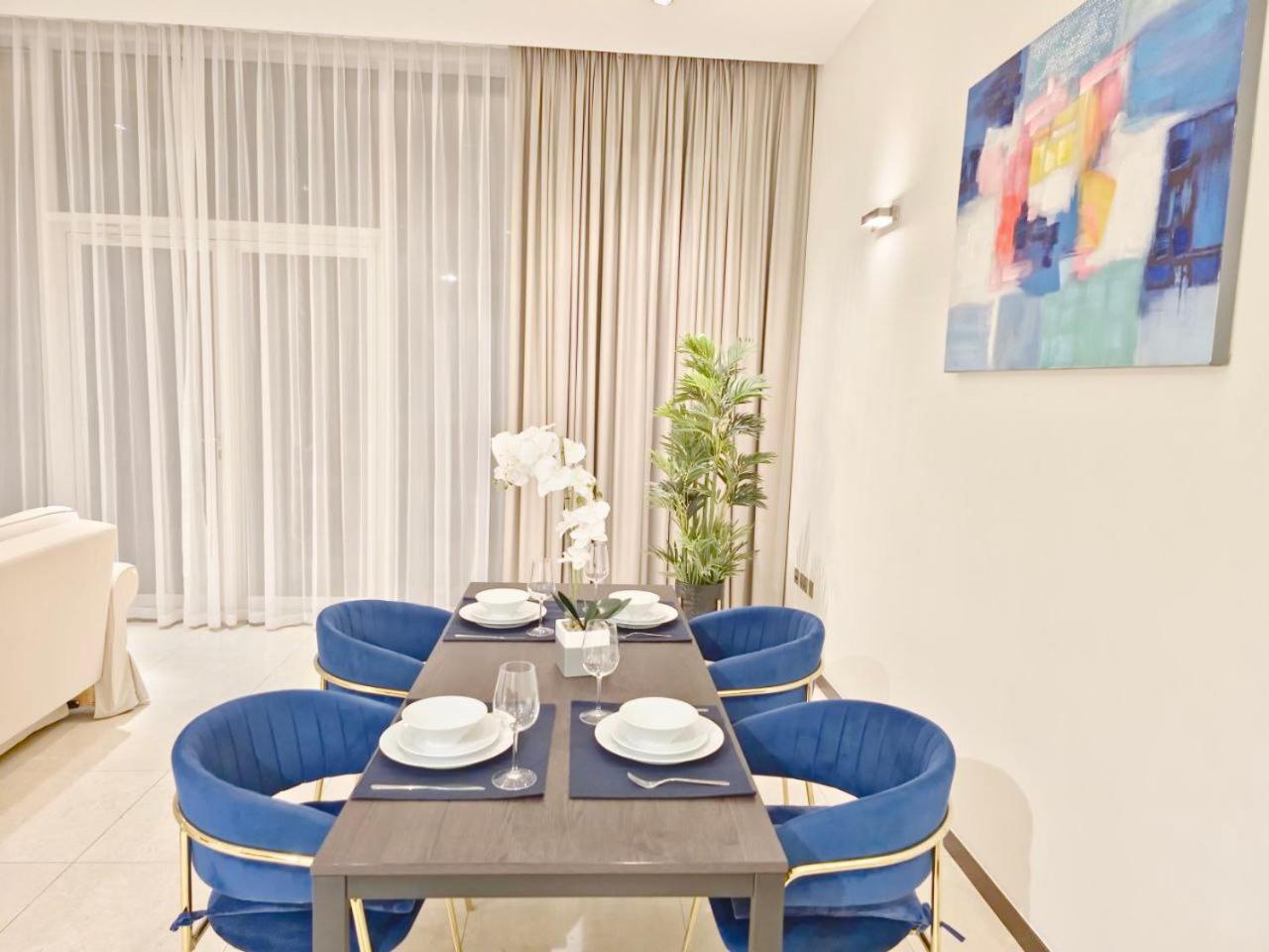 The Palm Panorama Chic Apartment With Open Sea Views Managed By Sunnyhomes