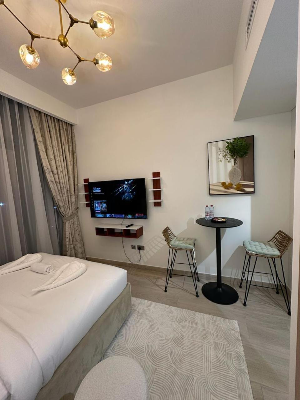 Apartment Designer Azizi 41
