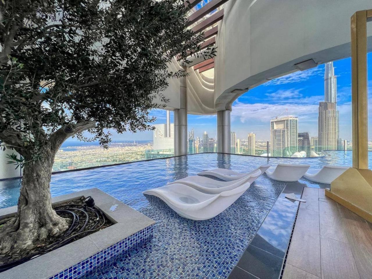 5 Star Rooftop Infinity Pool With Burj Khalifa Views Apartment