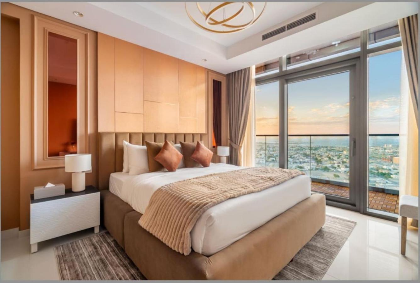Apartment 5 Star Rooftop Infinity Pool With Burj Khalifa Views *
