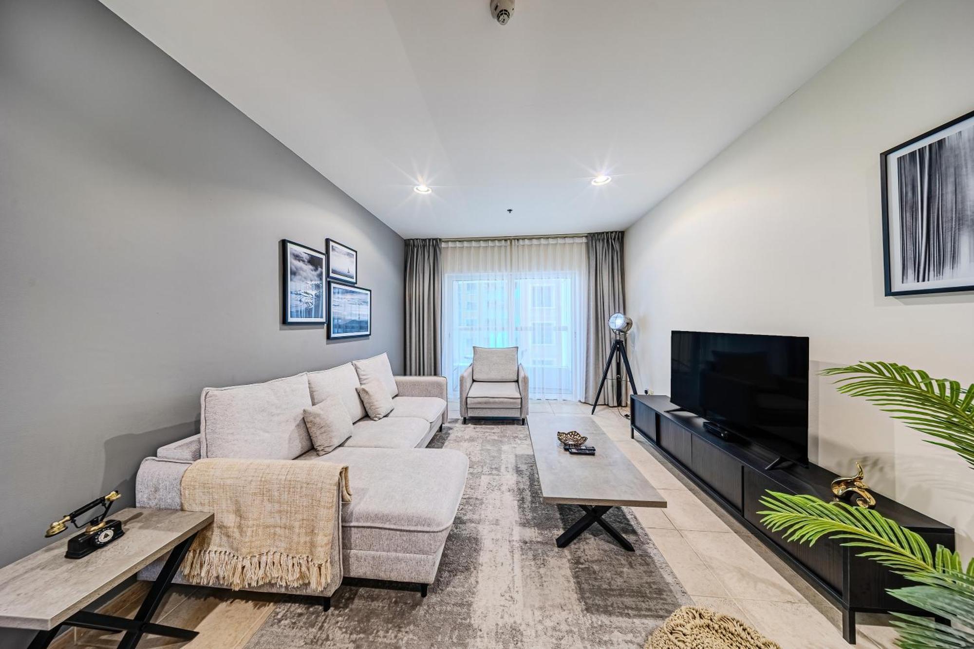 Cozy 1 Bedroom In Elite