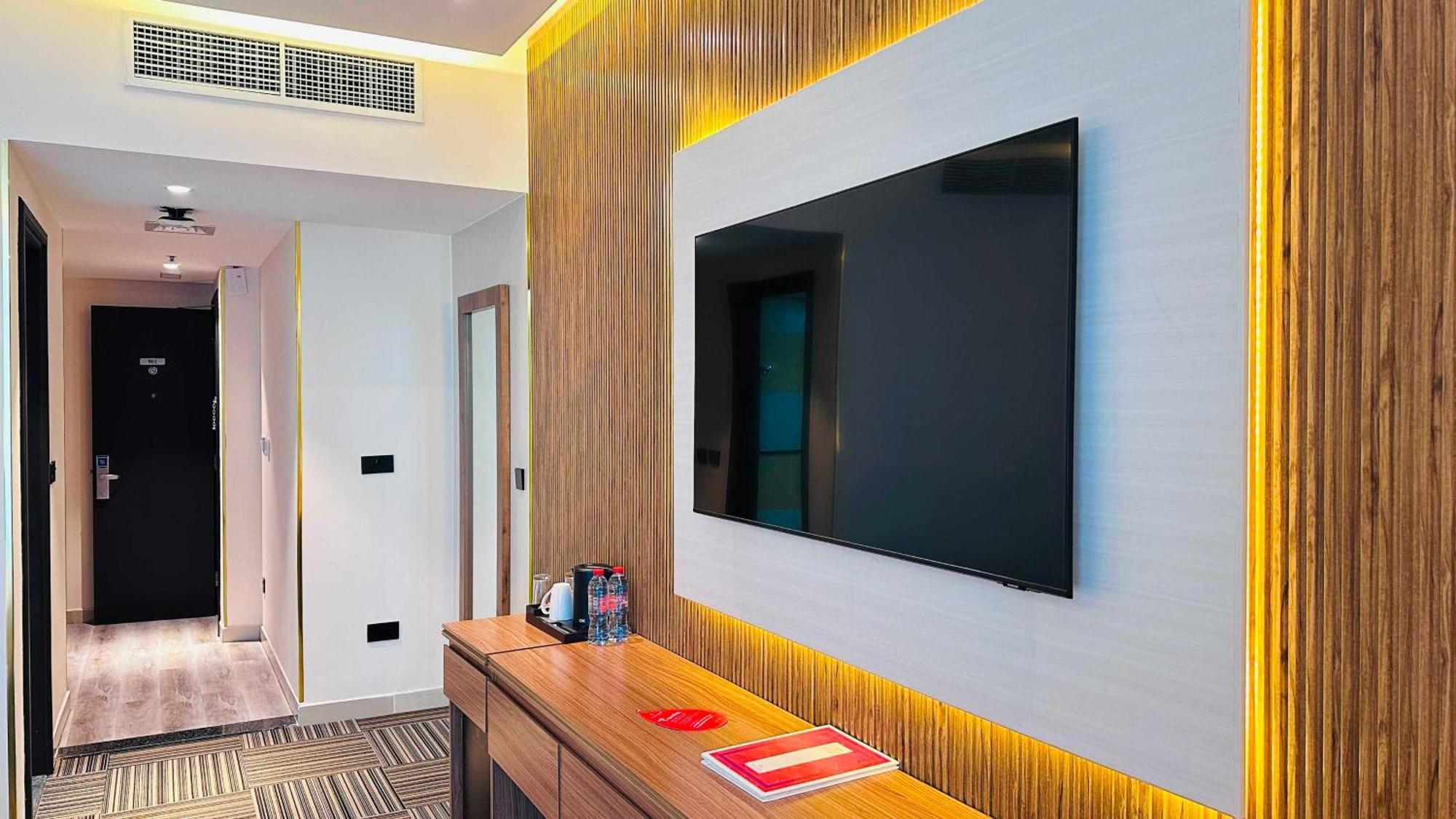 Hotel Dancenter Prime Sheikh Zayed Road Luxury Difc 5*