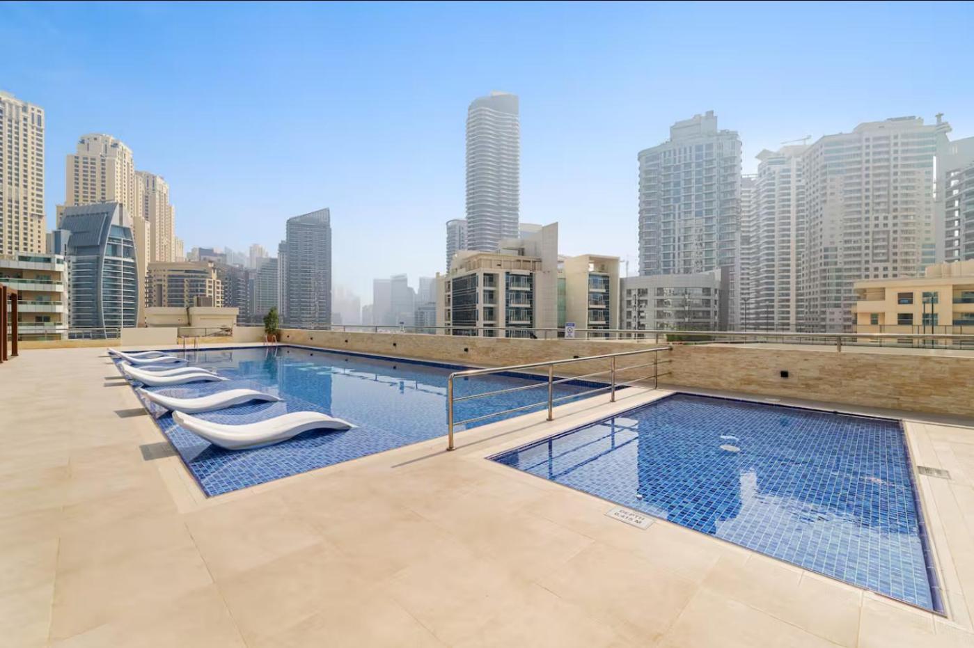 Luxurious 2br With Marina View & Private Jacuzzi Apartment *