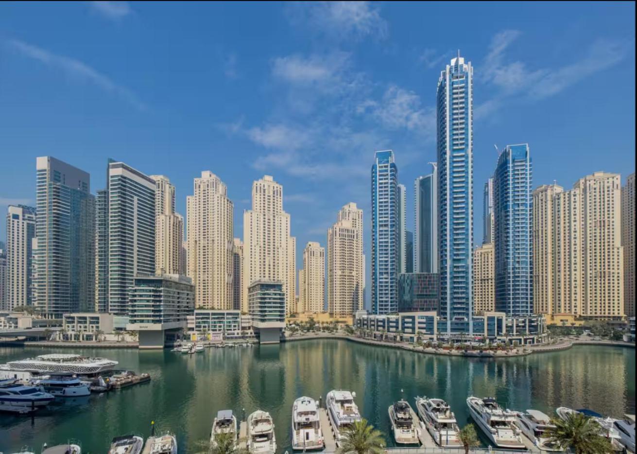 Luxurious 2br With Marina View & Private Jacuzzi Apartment *