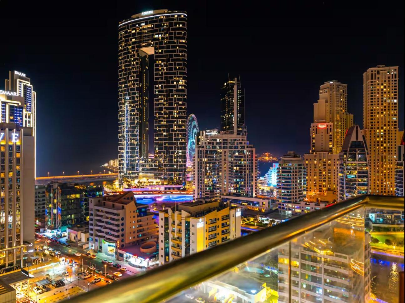 Luxurious 2br With Marina View & Private Jacuzzi Apartment