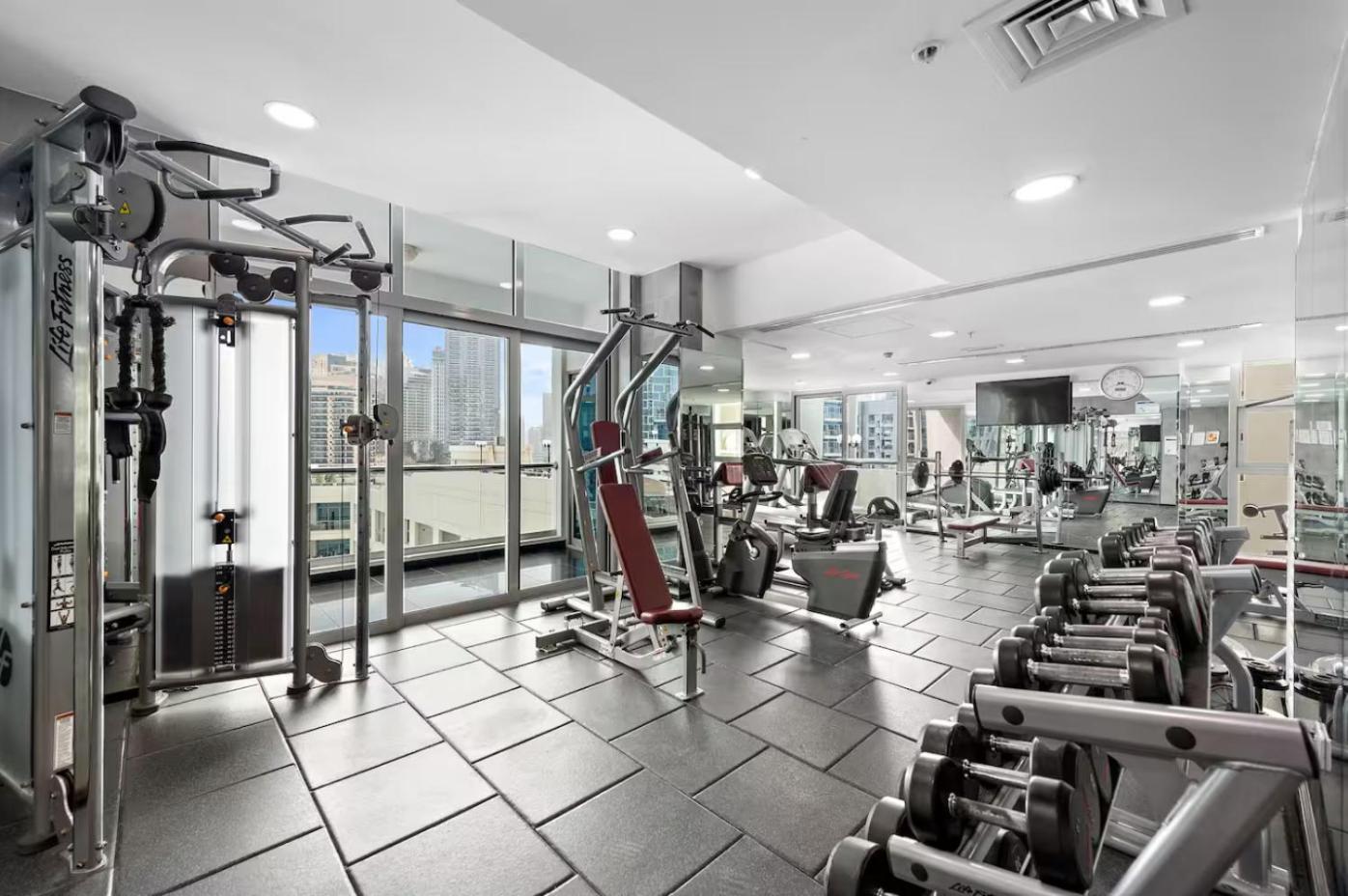 Apartment Luxurious 2br With Marina View & Private Jacuzzi *