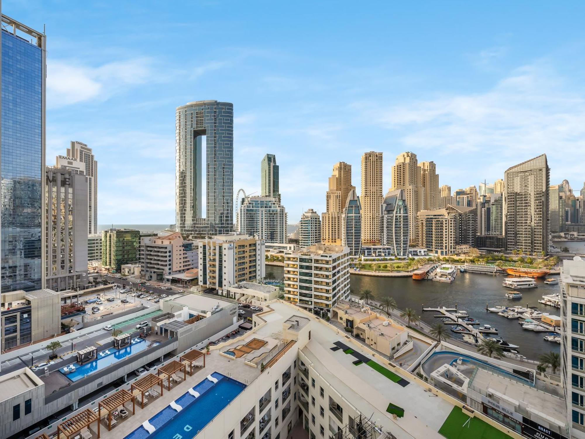 Apartment Luxurious 2br With Marina View & Private Jacuzzi *