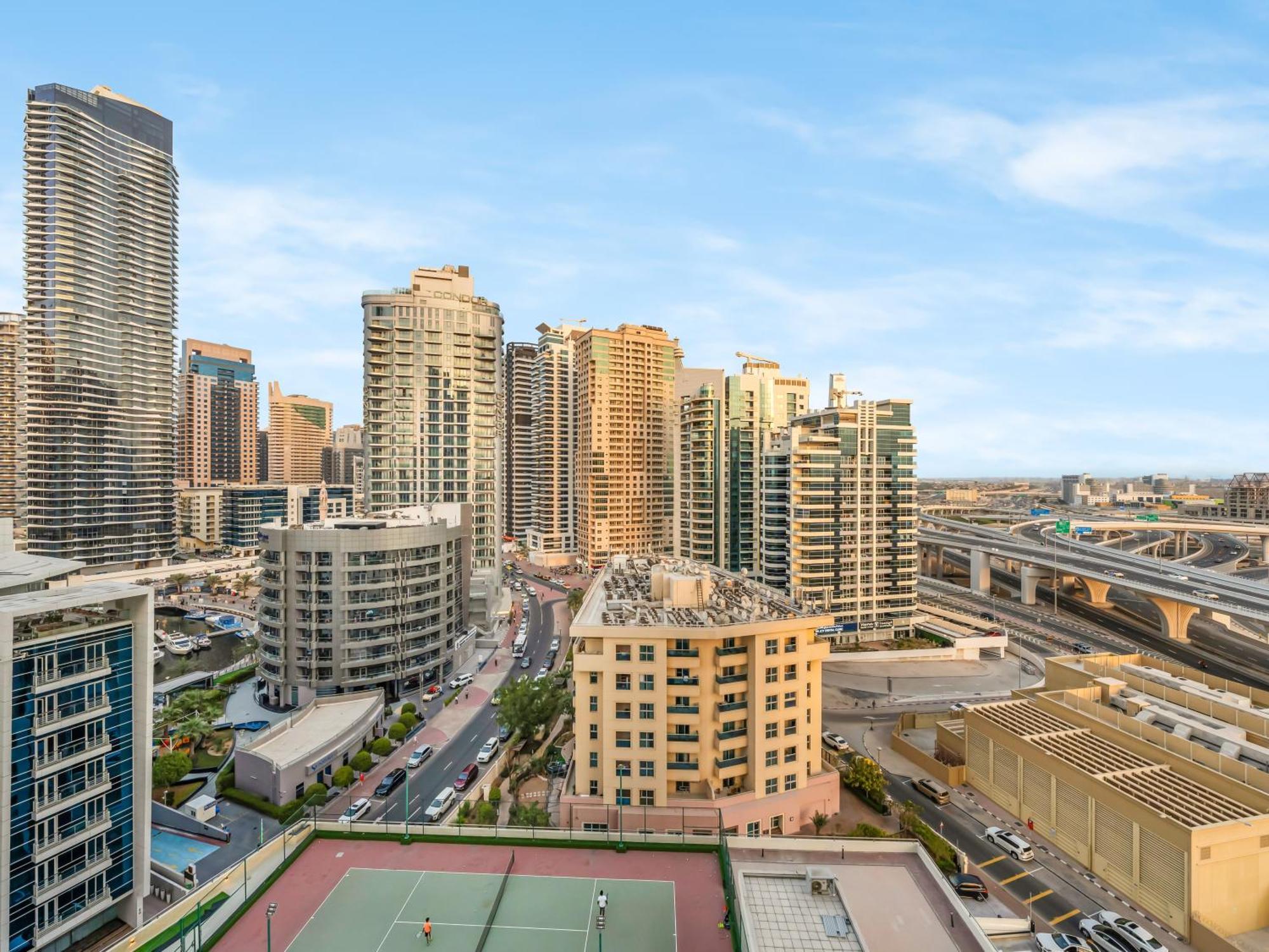 Luxurious 2br With Marina View & Private Jacuzzi Apartment Dubai