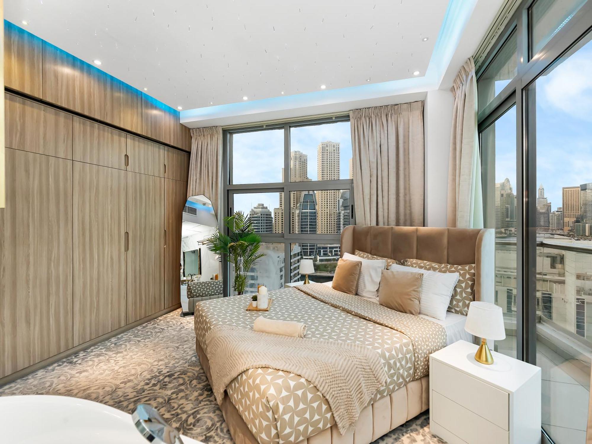 Luxurious 2br With Marina View & Private Jacuzzi *