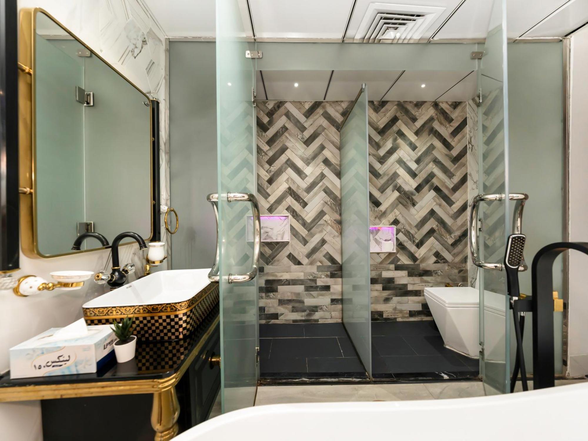 Luxurious 2br With Marina View & Private Jacuzzi Apartment Dubai