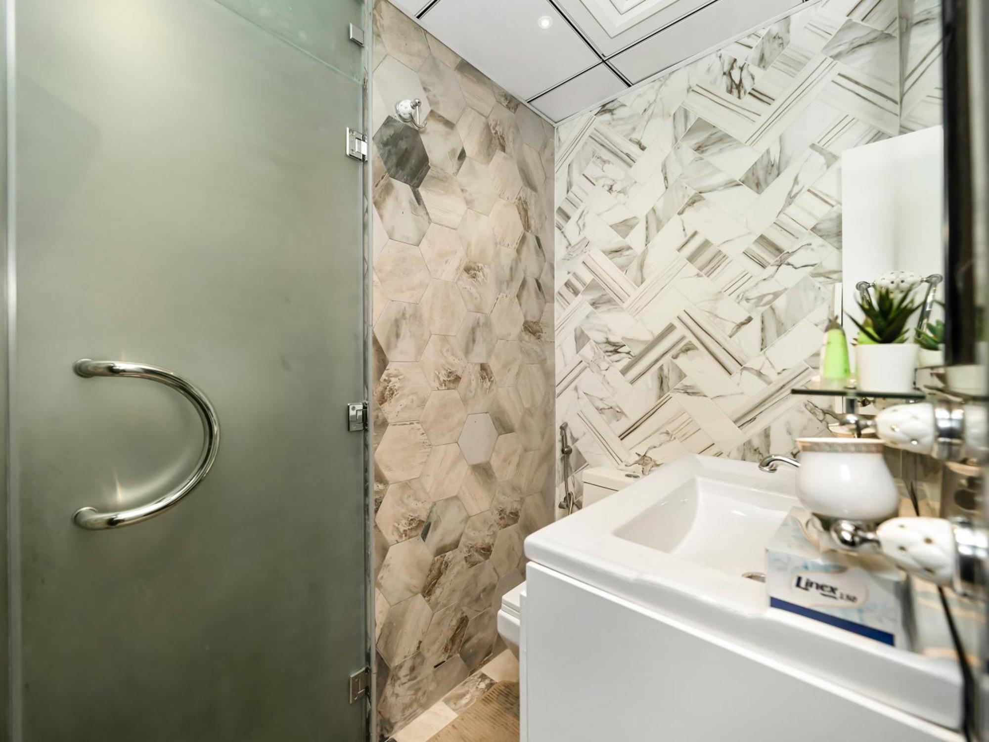 Apartment Luxurious 2br With Marina View & Private Jacuzzi *