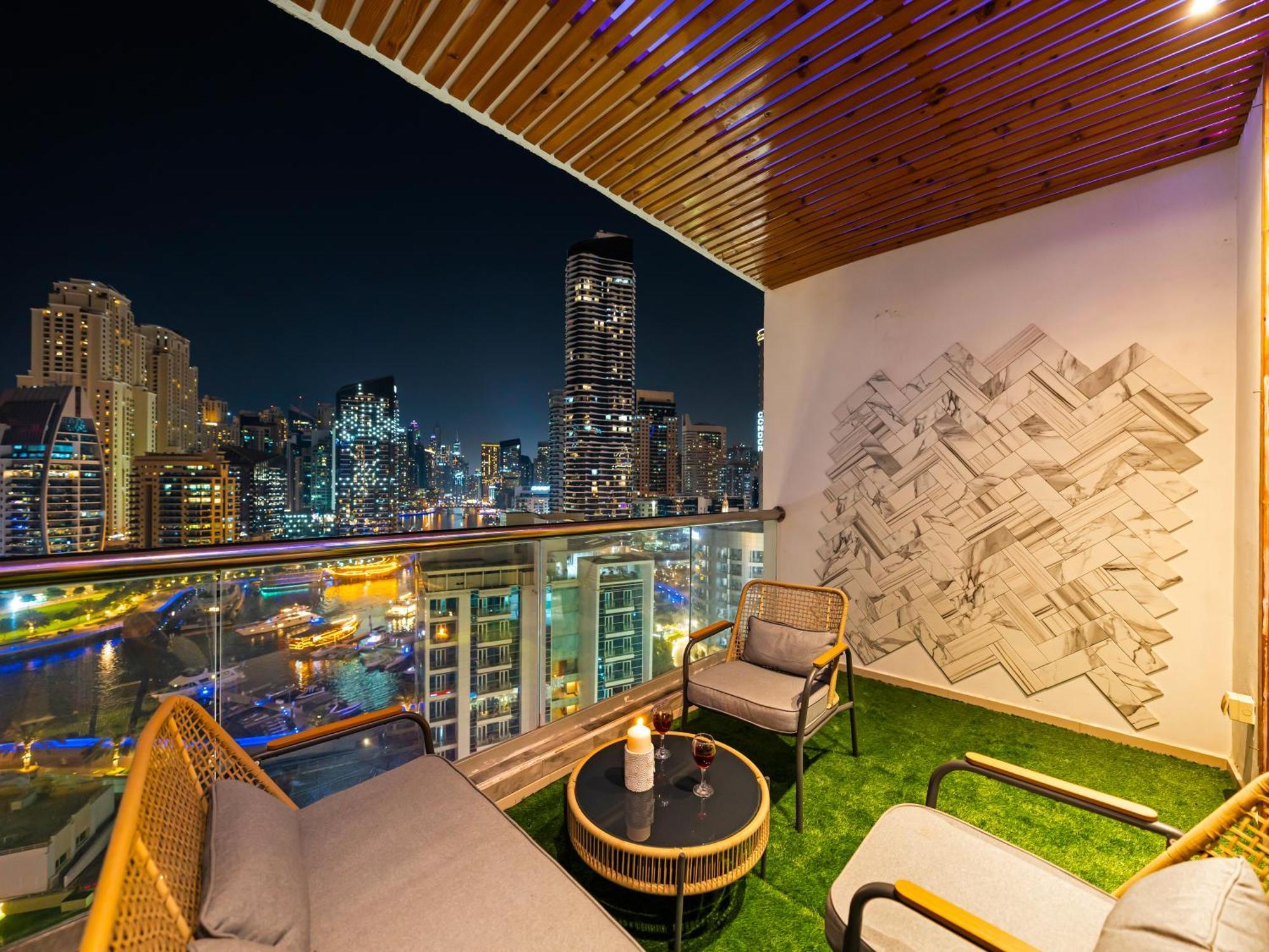 Apartment Luxurious 2br With Marina View & Private Jacuzzi *