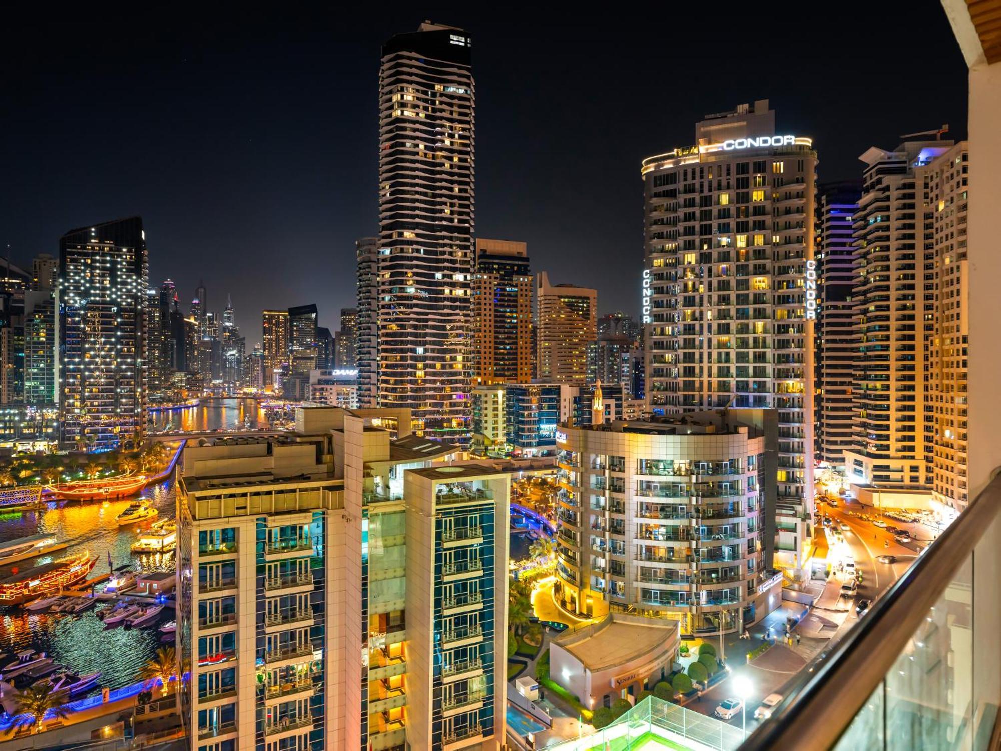 Luxurious 2br With Marina View & Private Jacuzzi Apartment Dubai