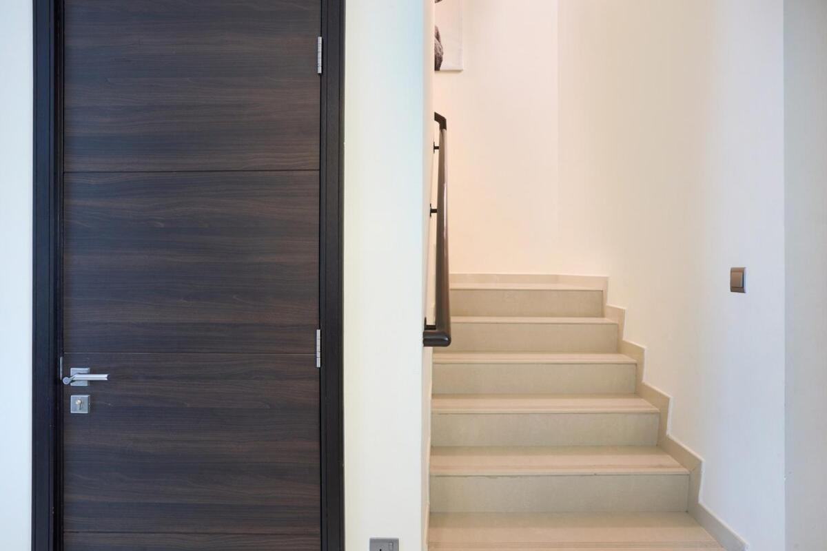 Villa Luxury And Spacious 3br - Vardon Dubai
